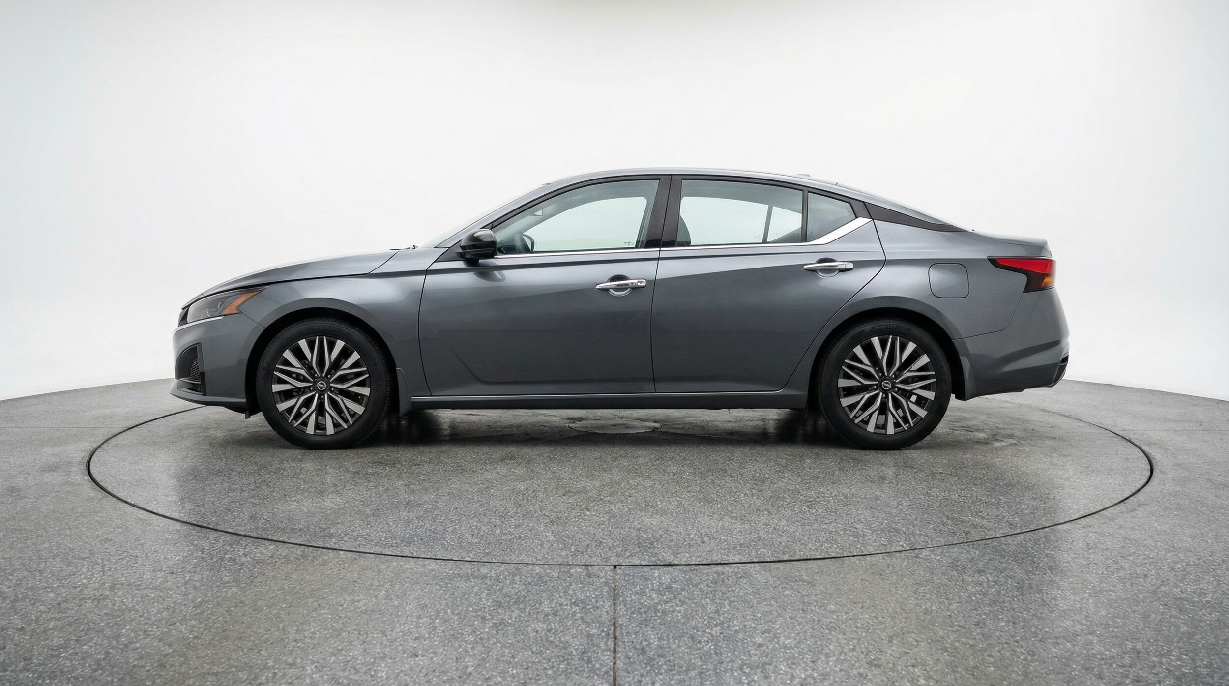 Thumbnail: 2025 Nissan Altima - 4