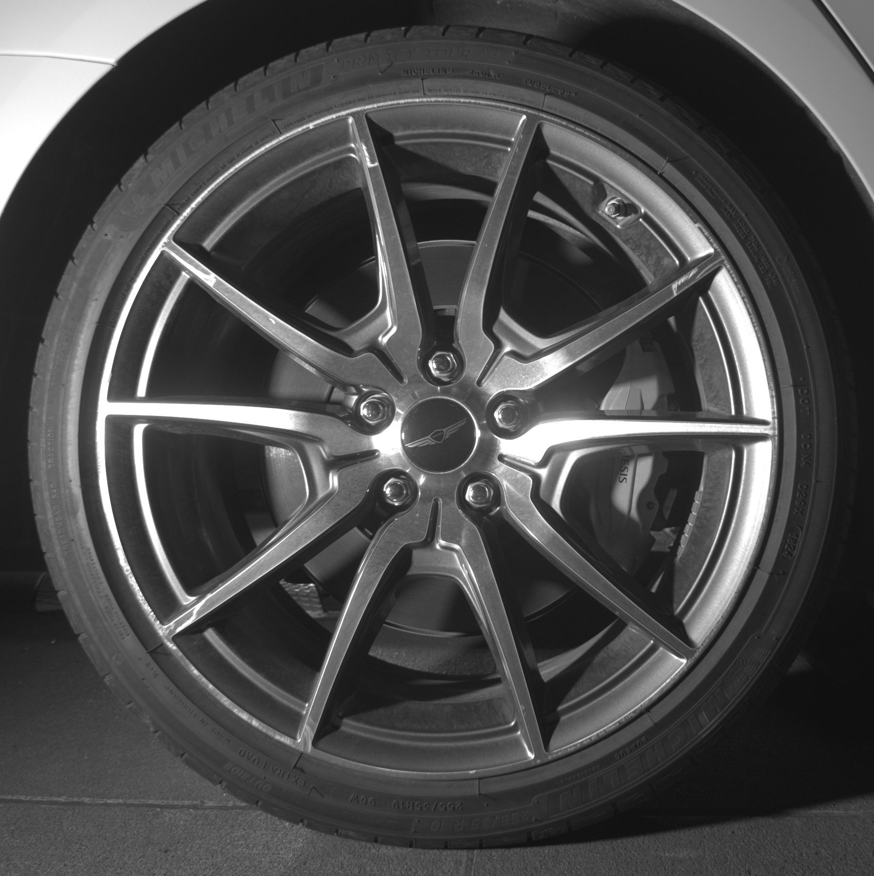 Thumbnail: 2025 Genesis G70 - 12