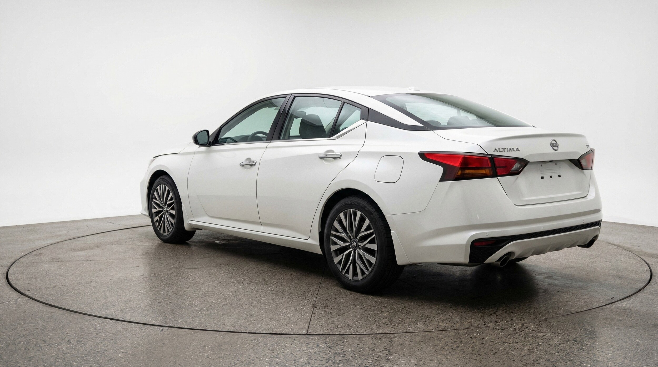 Thumbnail: 2025 Nissan Altima - 6