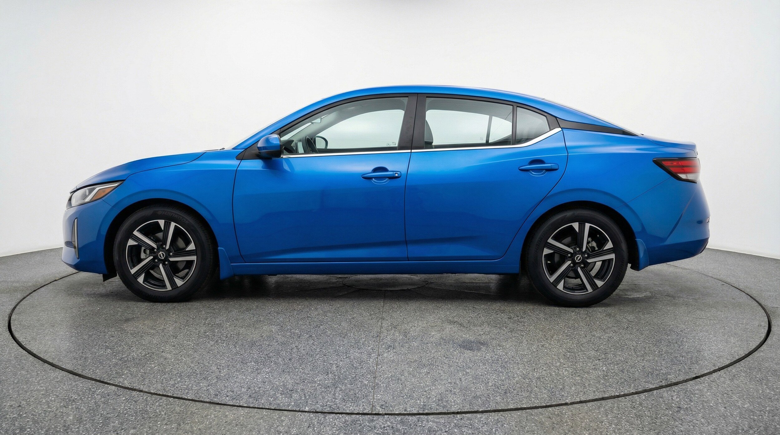 Thumbnail: 2025 Nissan Sentra - 5