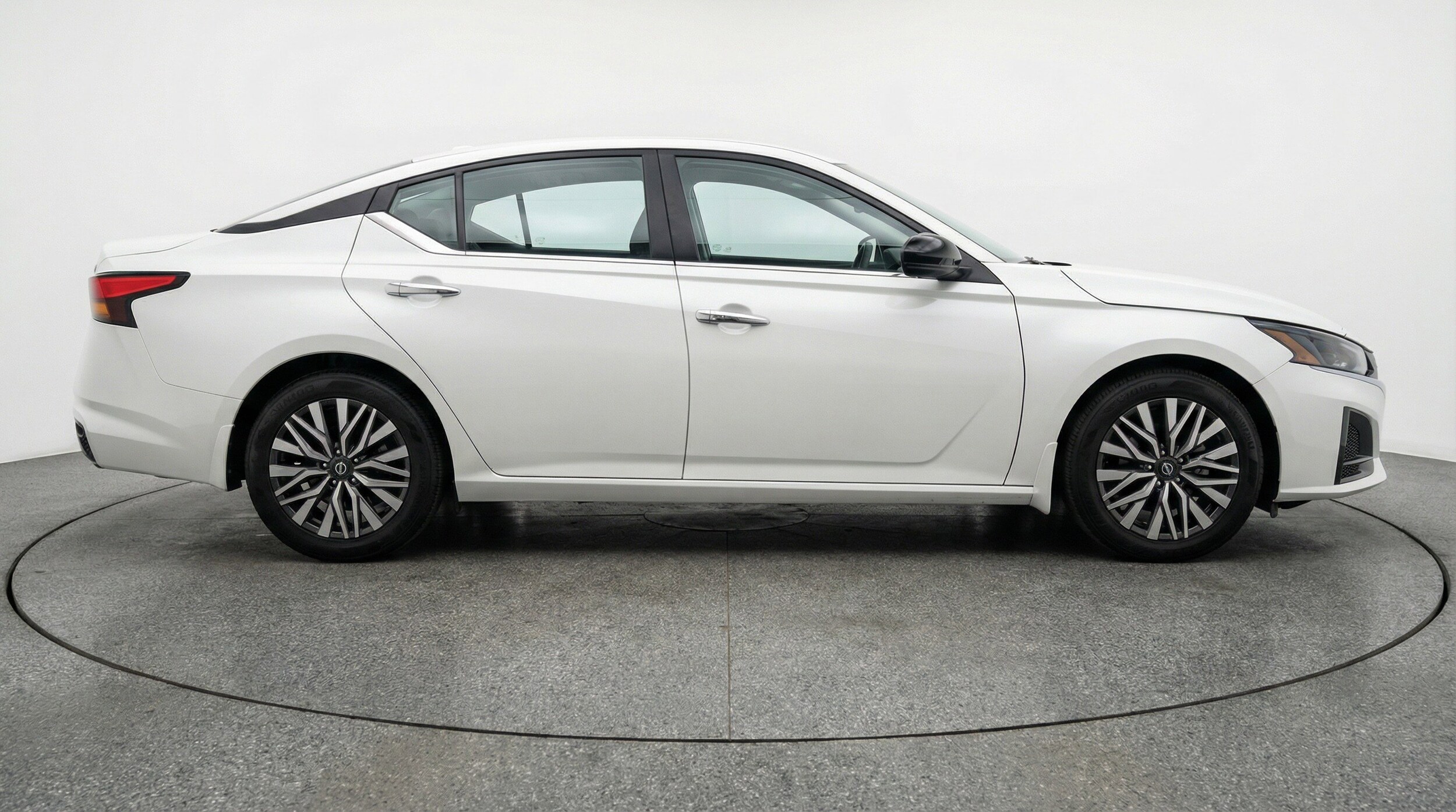 Thumbnail: 2025 Nissan Altima - 11