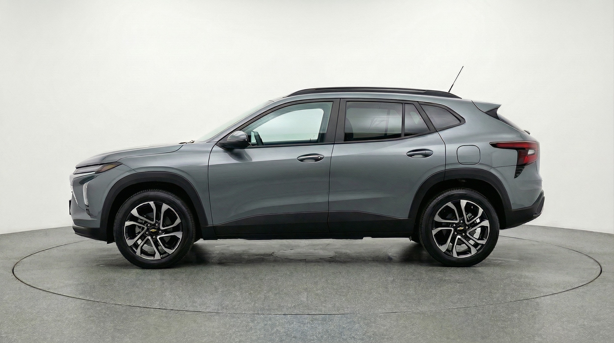 Thumbnail: 2025 Chevrolet Trax - 4