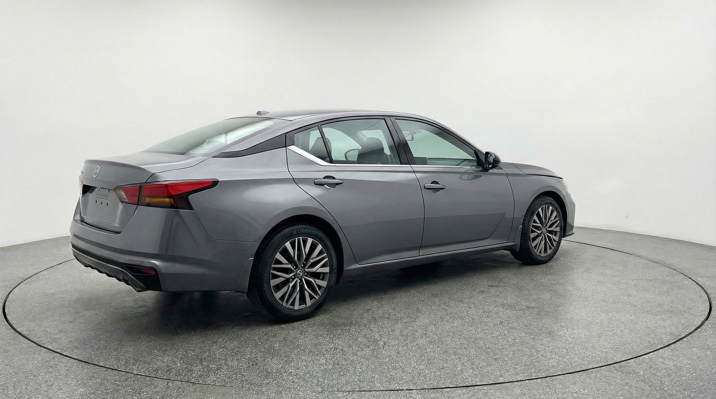 Thumbnail: 2025 Nissan Altima - 9