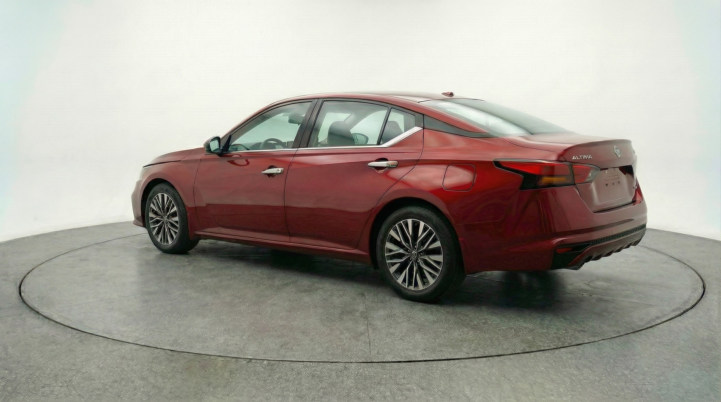 Thumbnail: 2025 Nissan Altima - 5