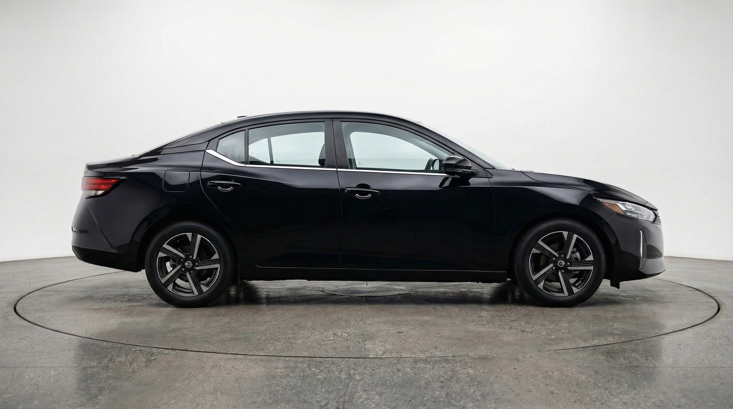 Thumbnail: 2025 Nissan Sentra - 11