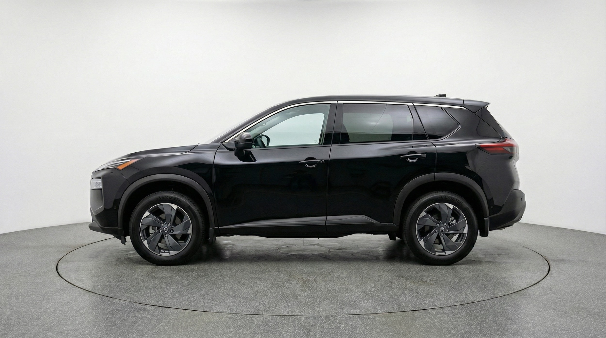 Thumbnail: 2025 Nissan Rogue - 4