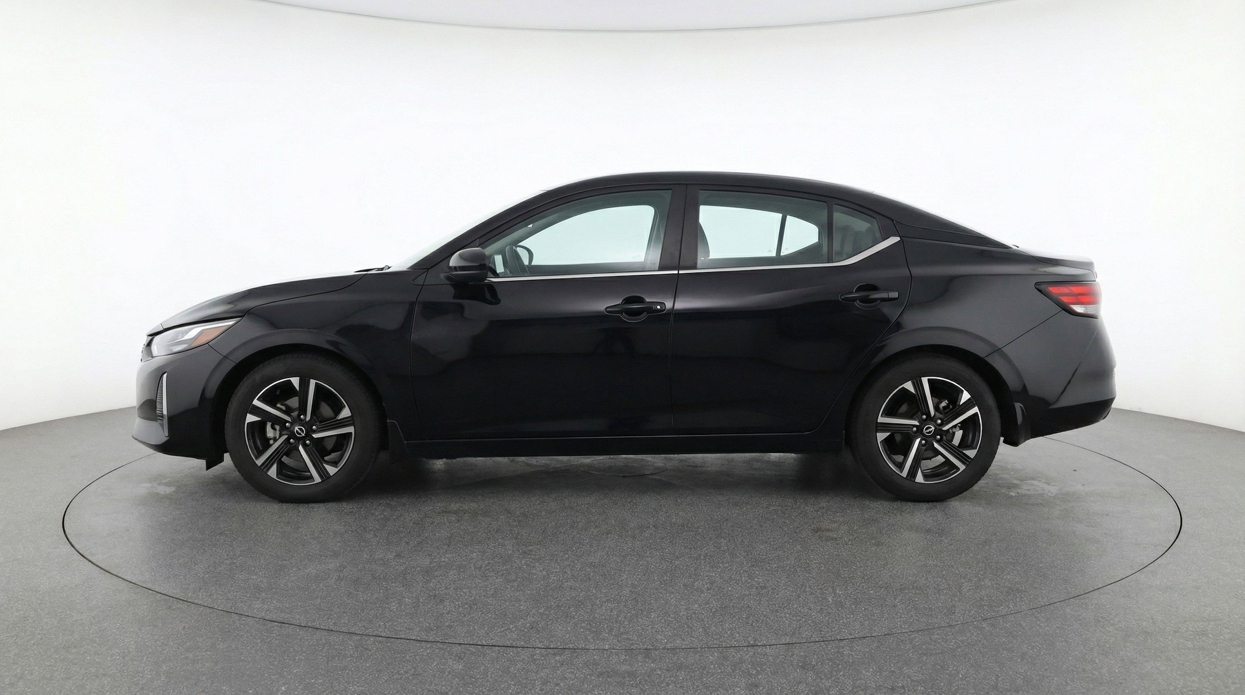 Thumbnail: 2025 Nissan Sentra - 5