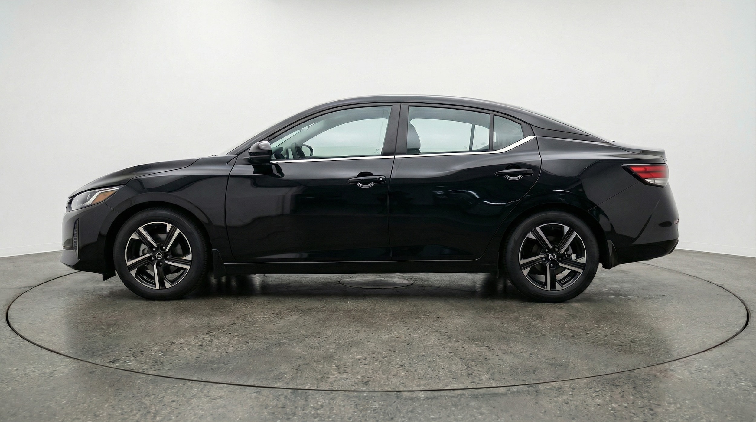 Thumbnail: 2025 Nissan Sentra - 4