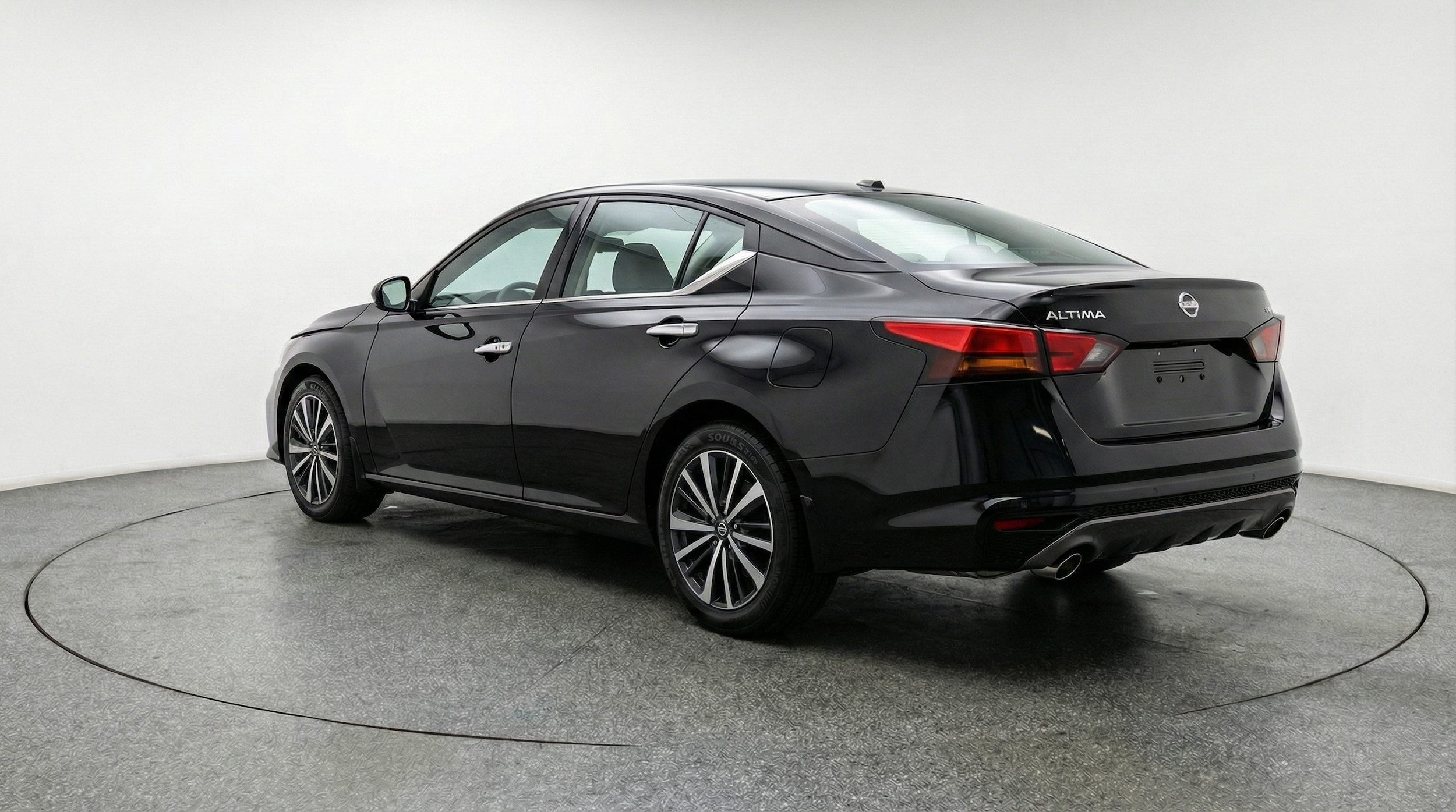 Thumbnail: 2025 Nissan Altima - 5