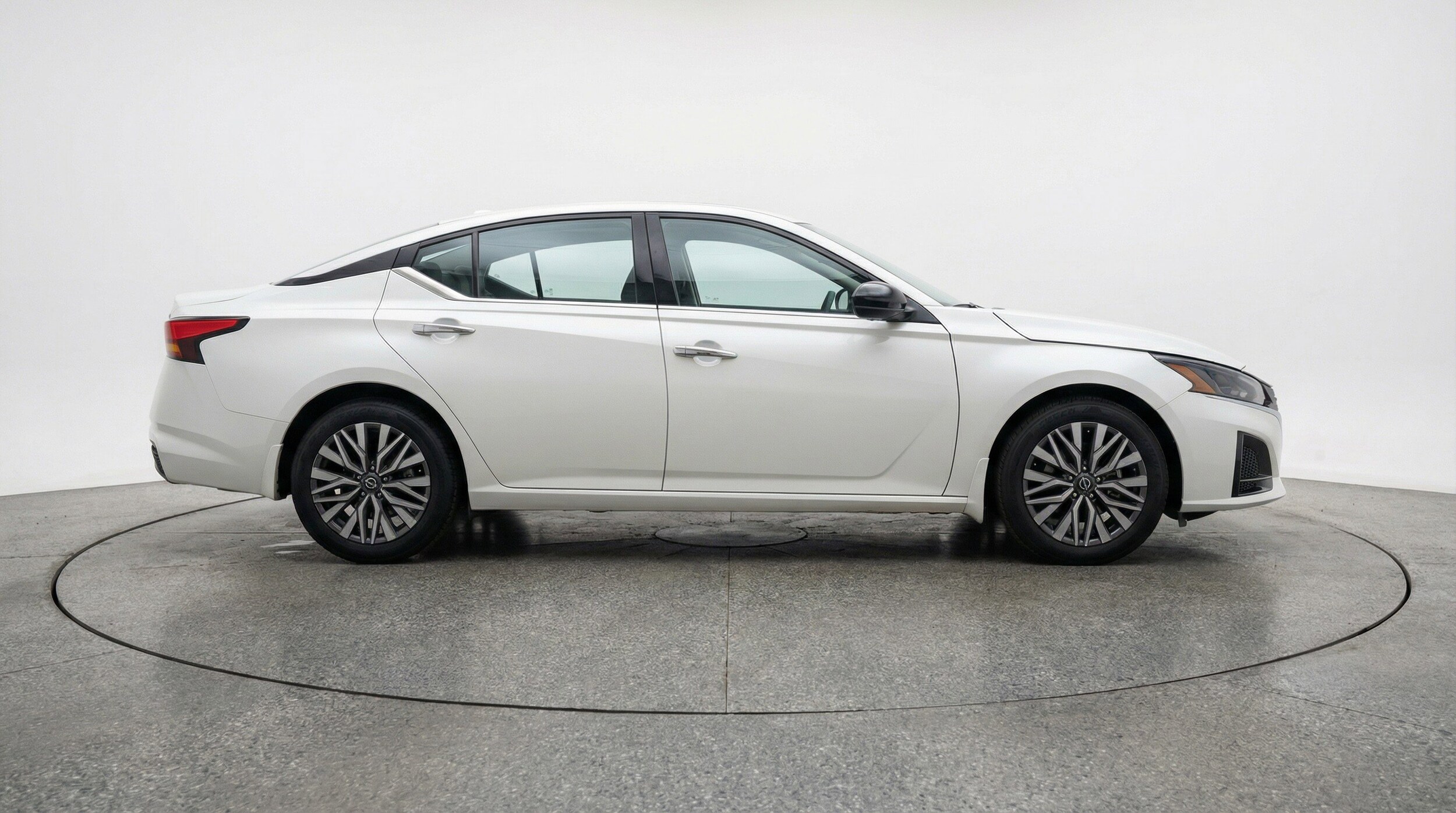 Thumbnail: 2025 Nissan Altima - 11