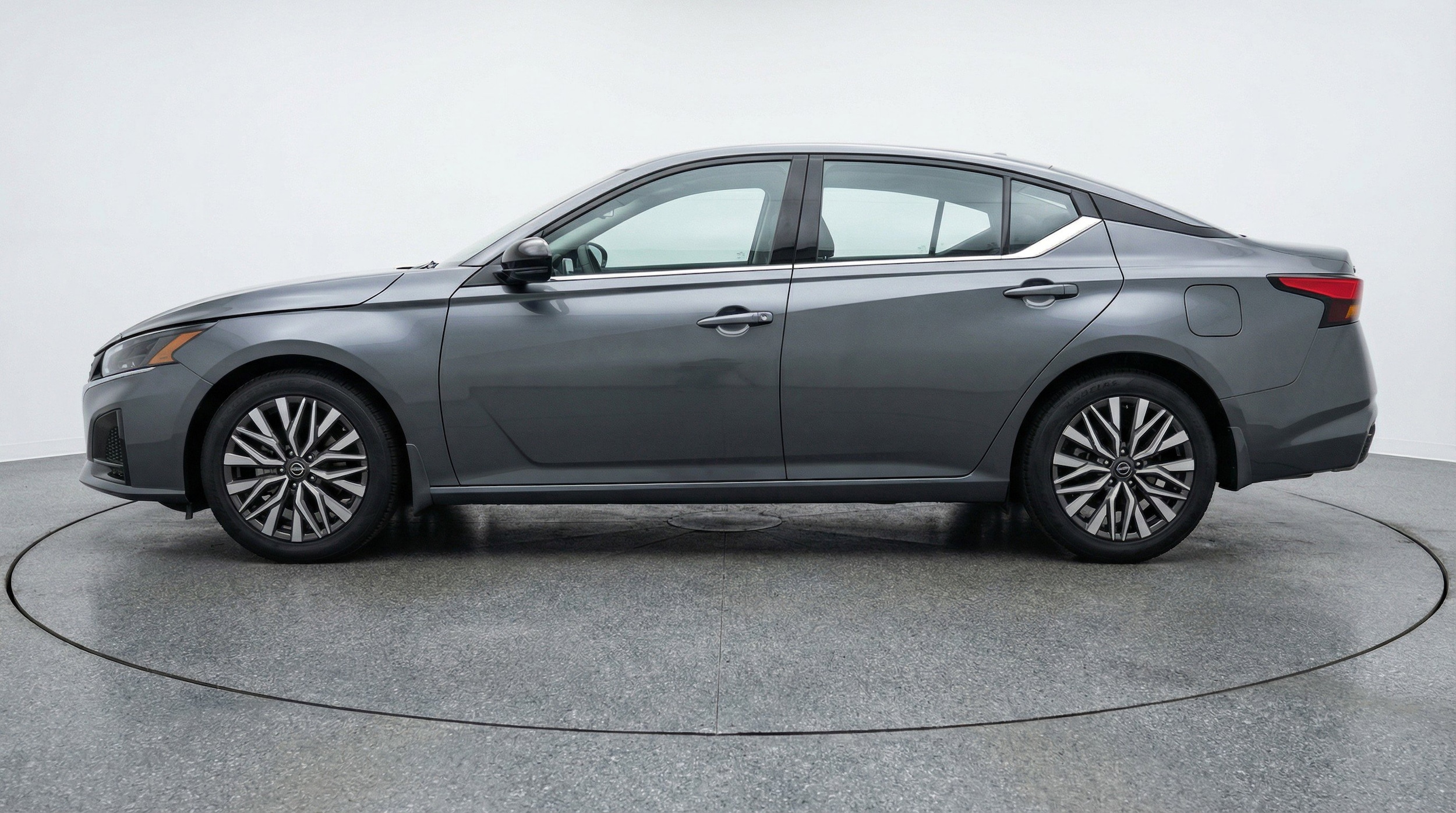 Thumbnail: 2025 Nissan Altima - 5