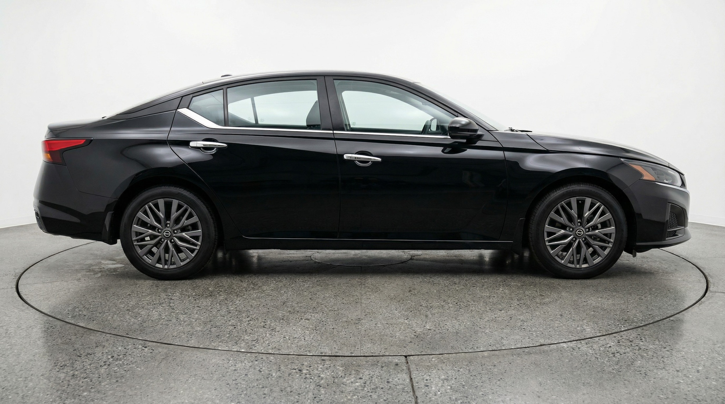 Thumbnail: 2025 Nissan Altima - 8