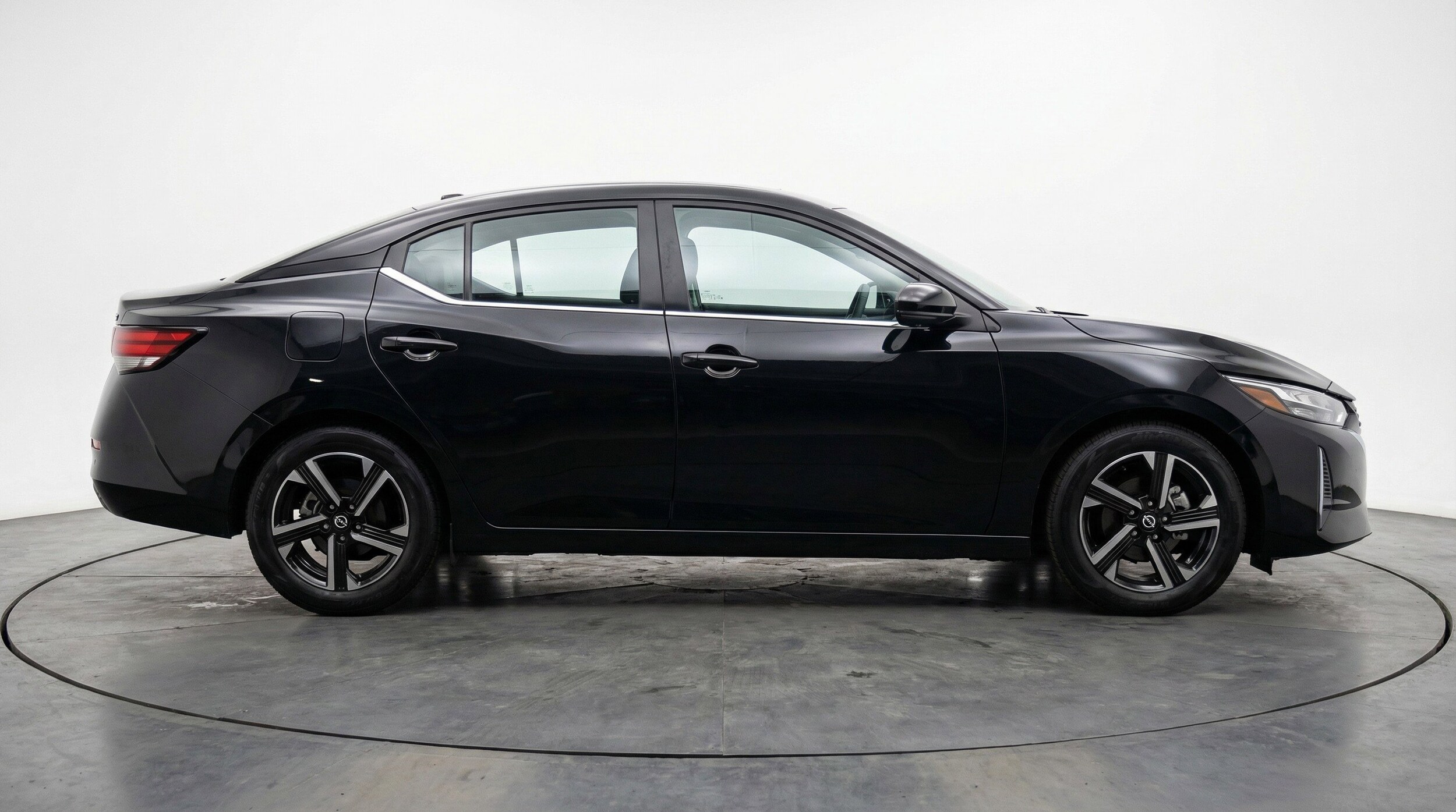 Thumbnail: 2025 Nissan Sentra - 11