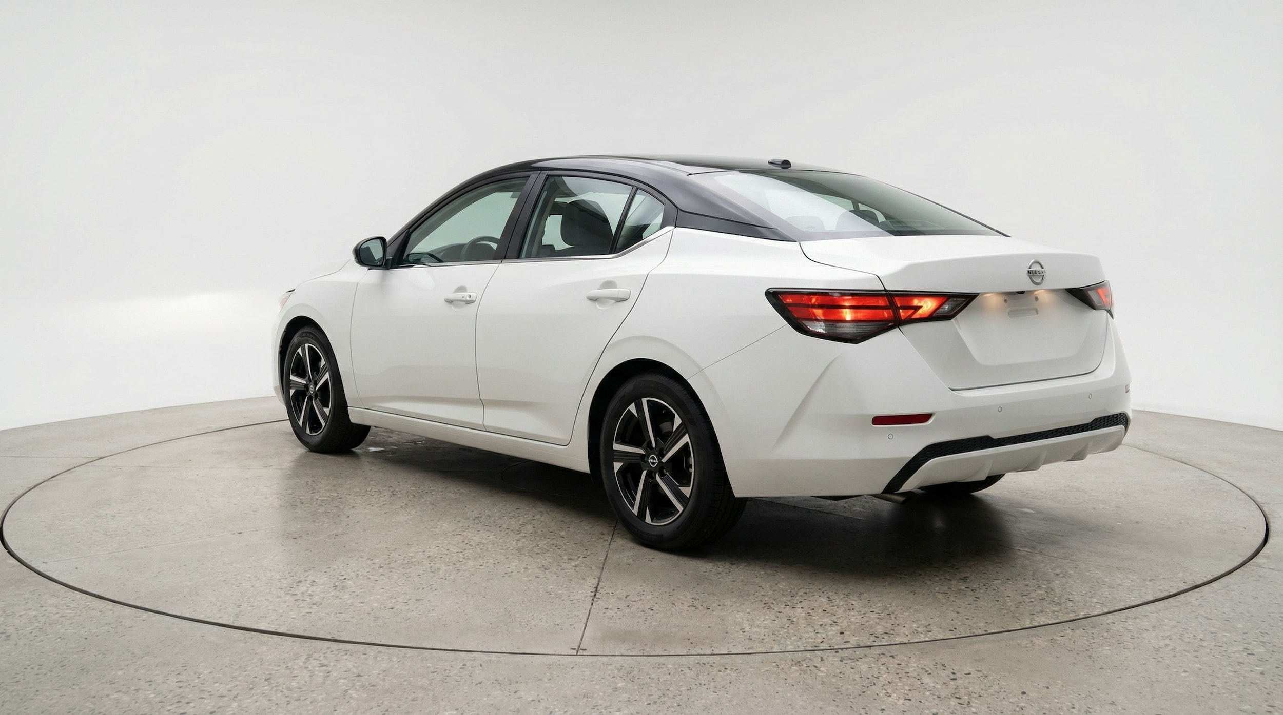 Thumbnail: 2025 Nissan Sentra - 5