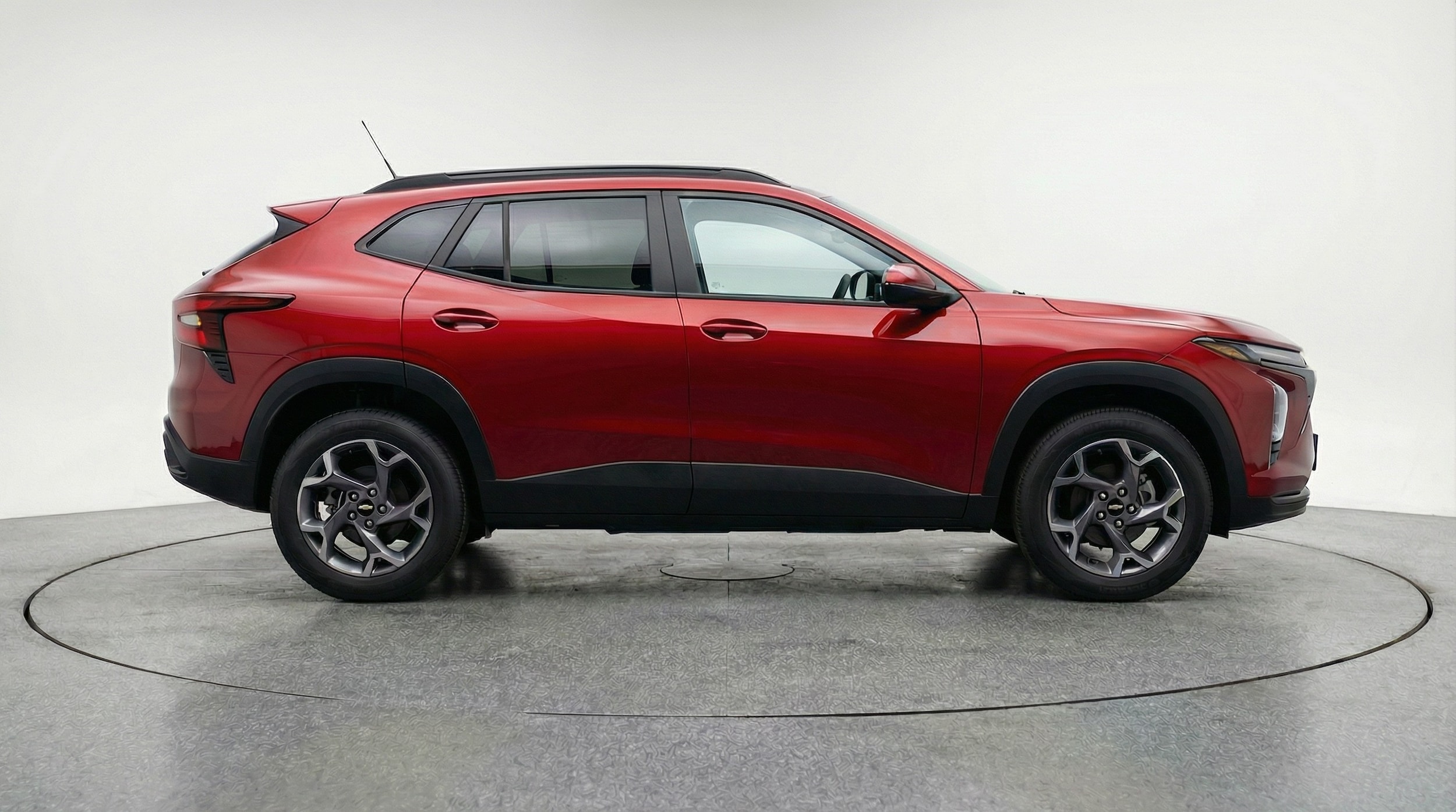 Thumbnail: 2025 Chevrolet Trax - 8