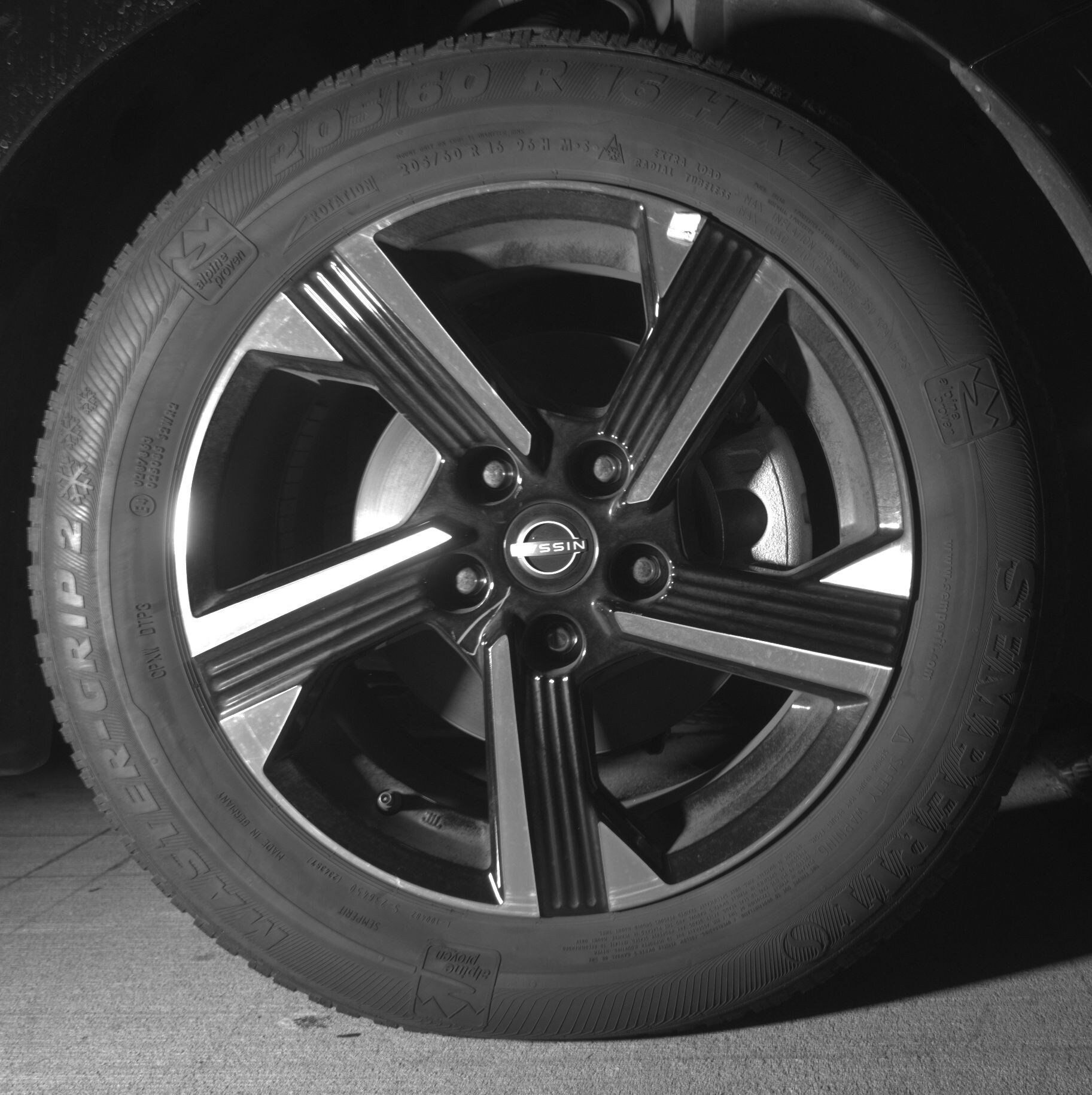 Thumbnail: 2025 Nissan Sentra - 10