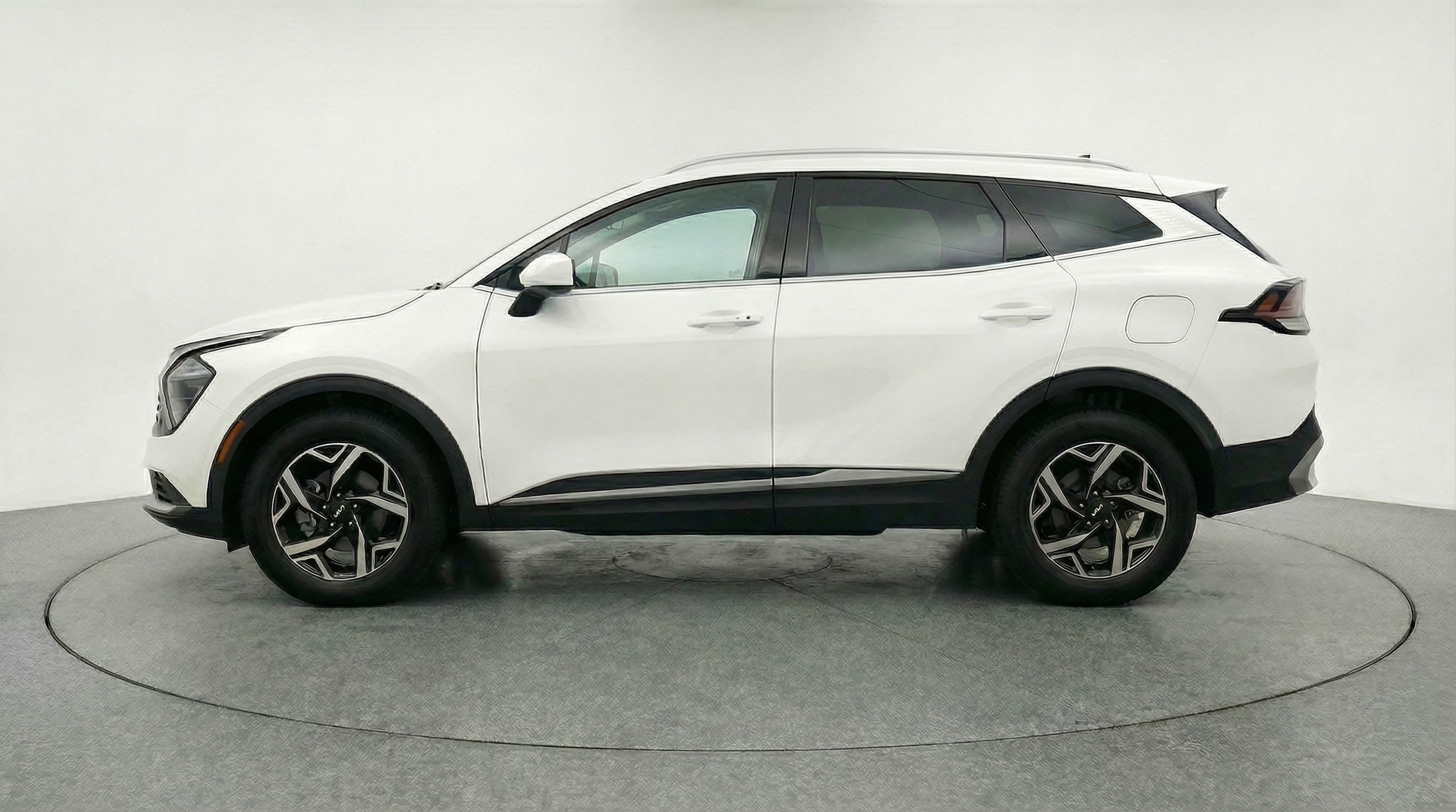 Thumbnail: 2025 Kia Sportage - 4