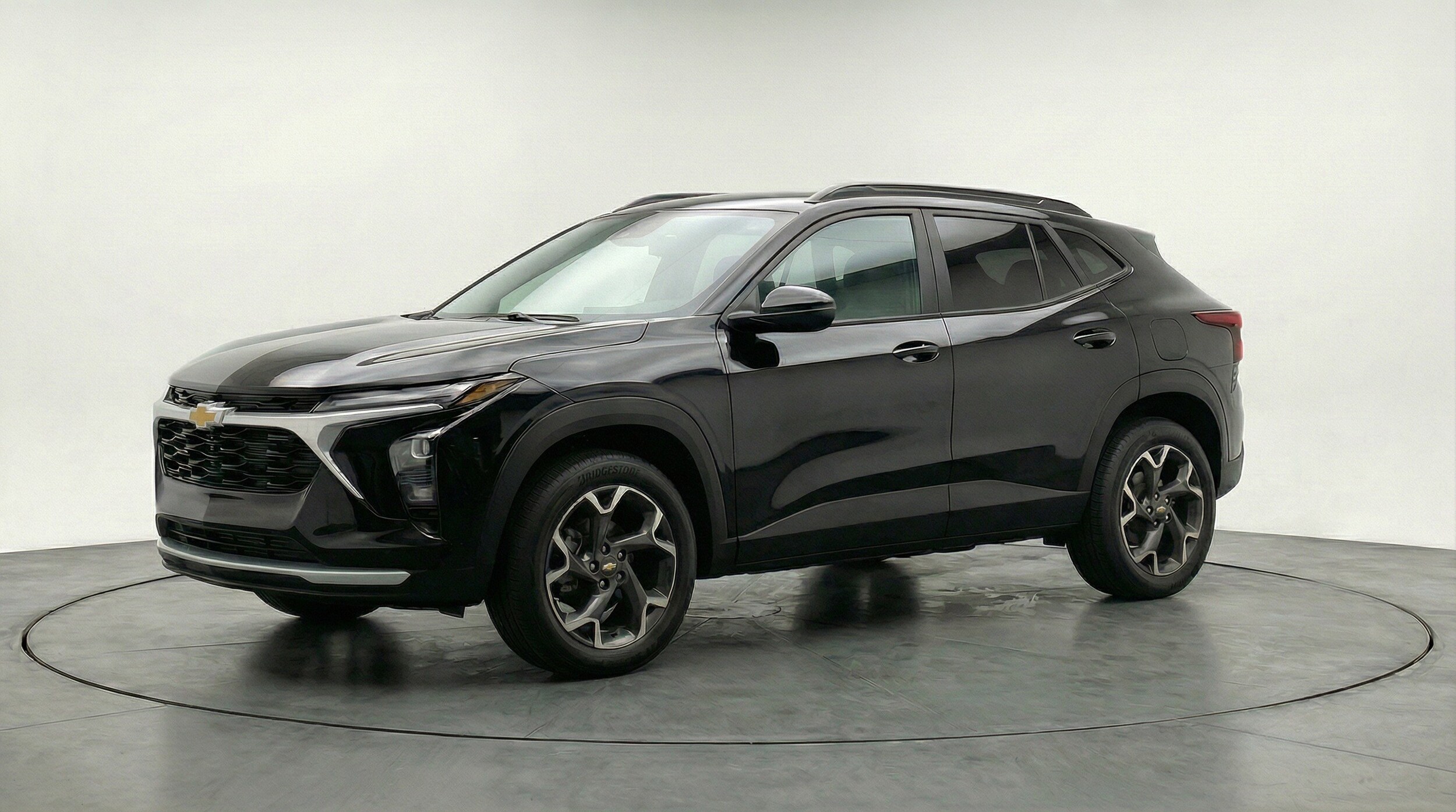 Thumbnail: 2025 Chevrolet Trax - 3