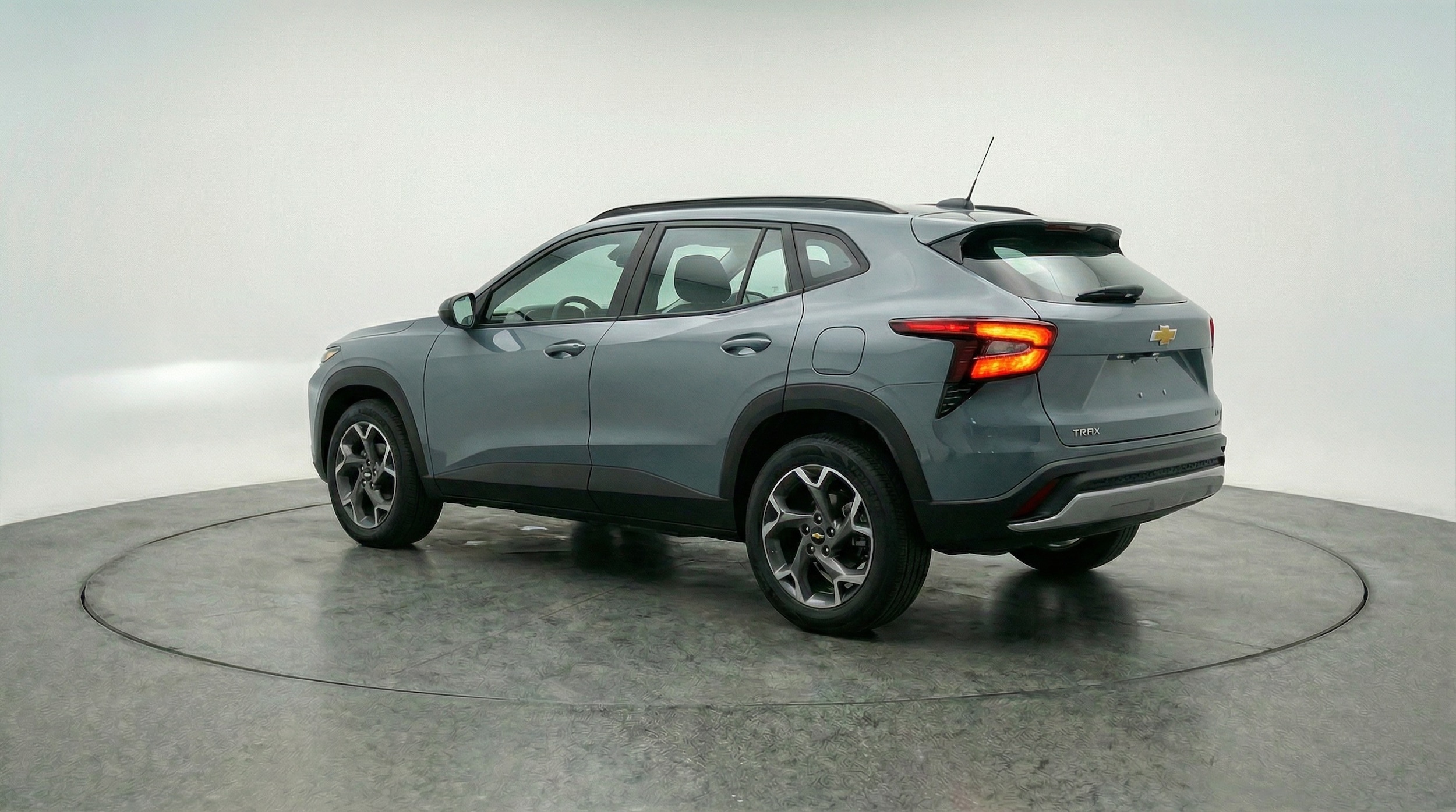 Thumbnail: 2025 Chevrolet Trax - 5