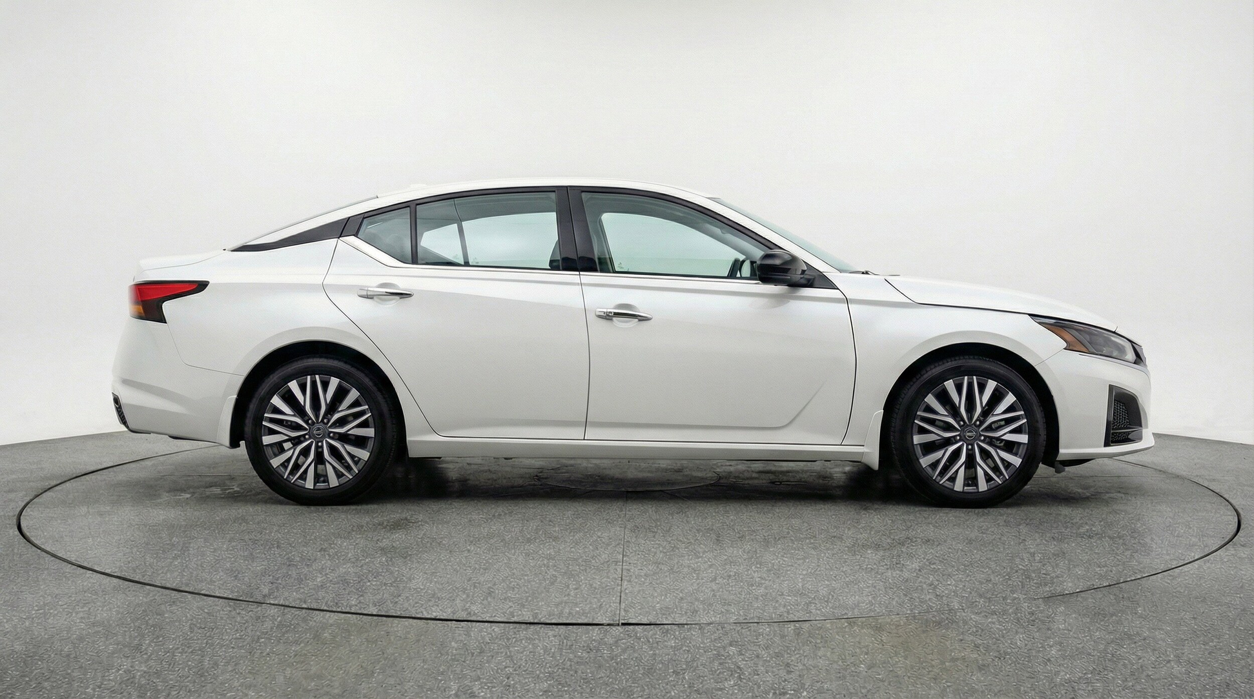 Thumbnail: 2025 Nissan Altima - 11