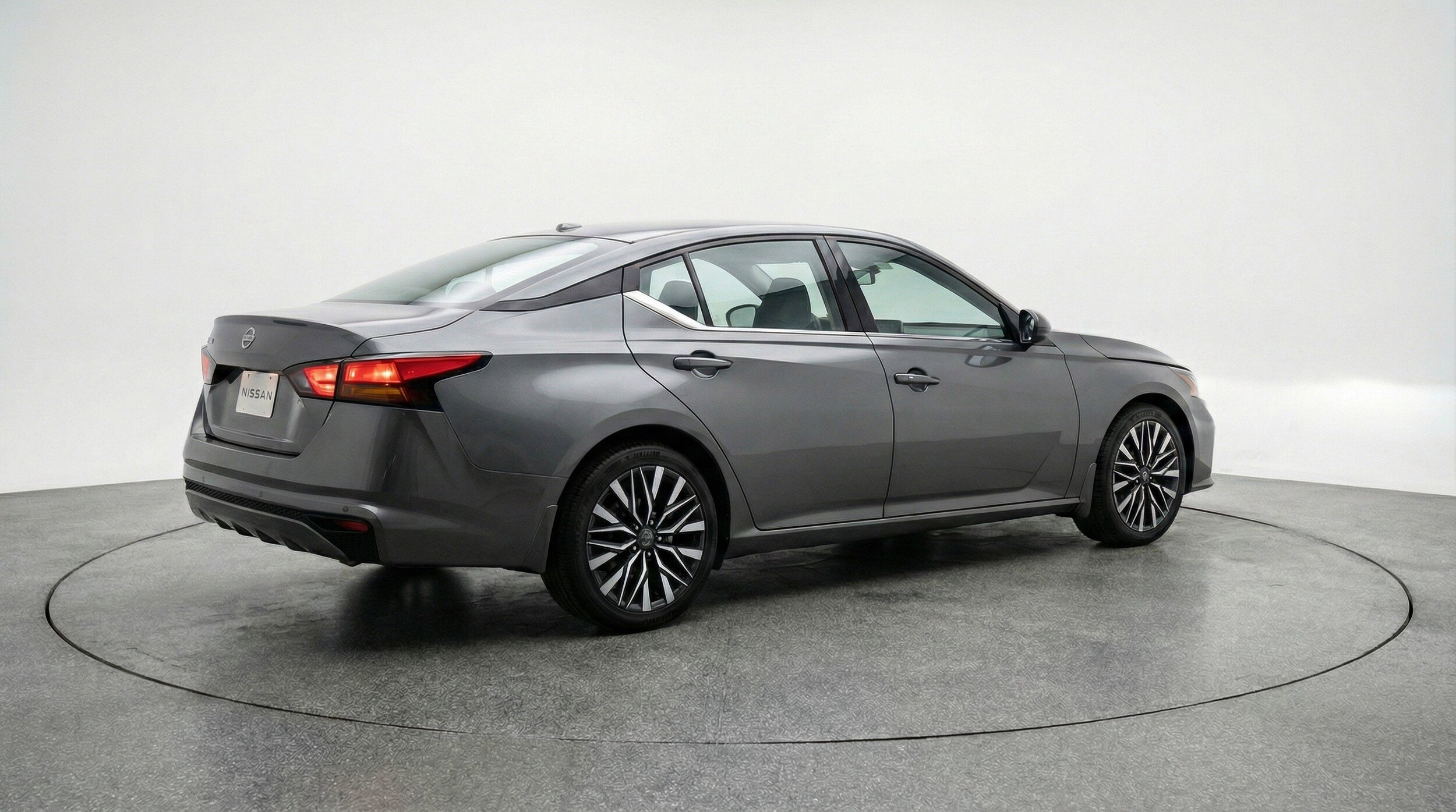 Thumbnail: 2025 Nissan Altima - 9