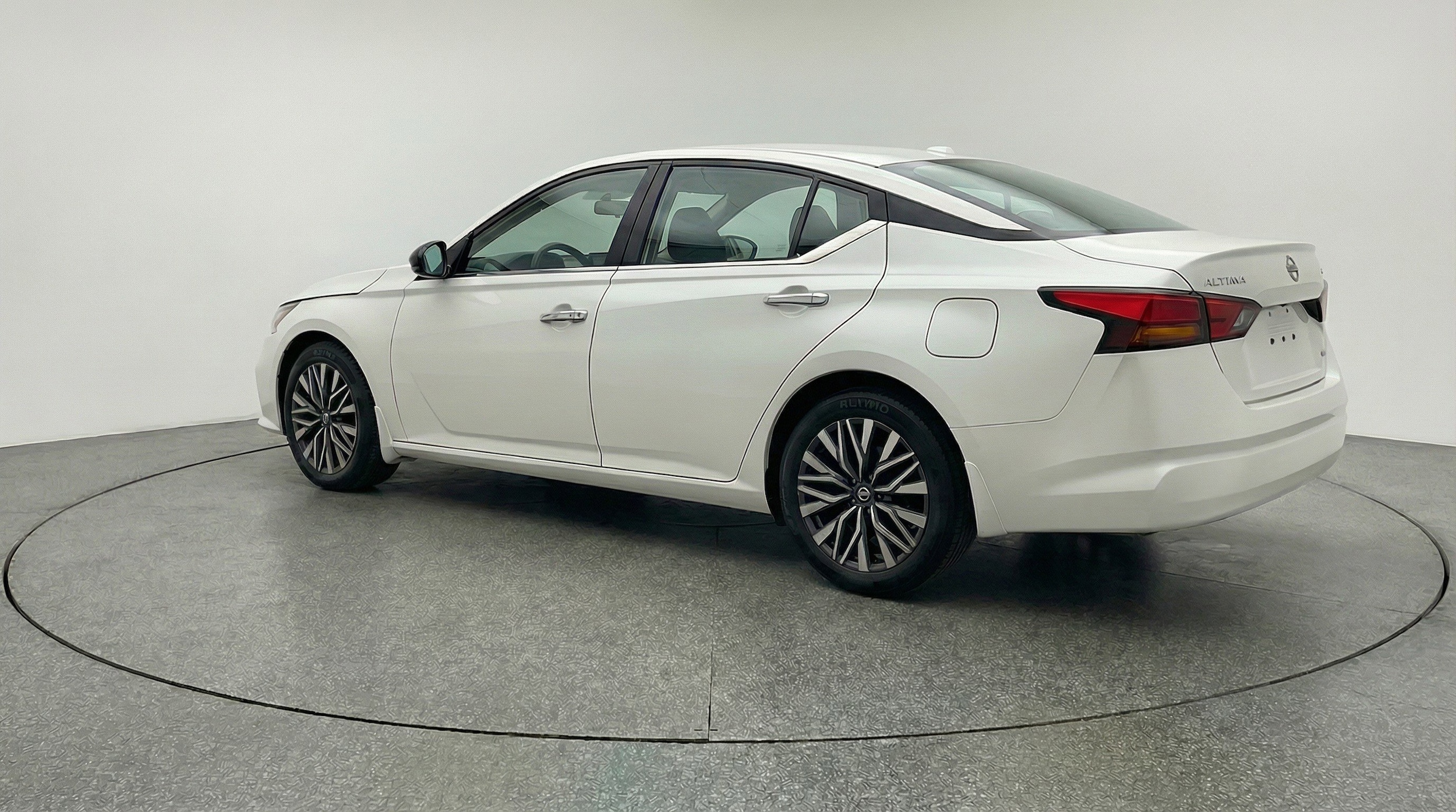 Thumbnail: 2025 Nissan Altima - 6