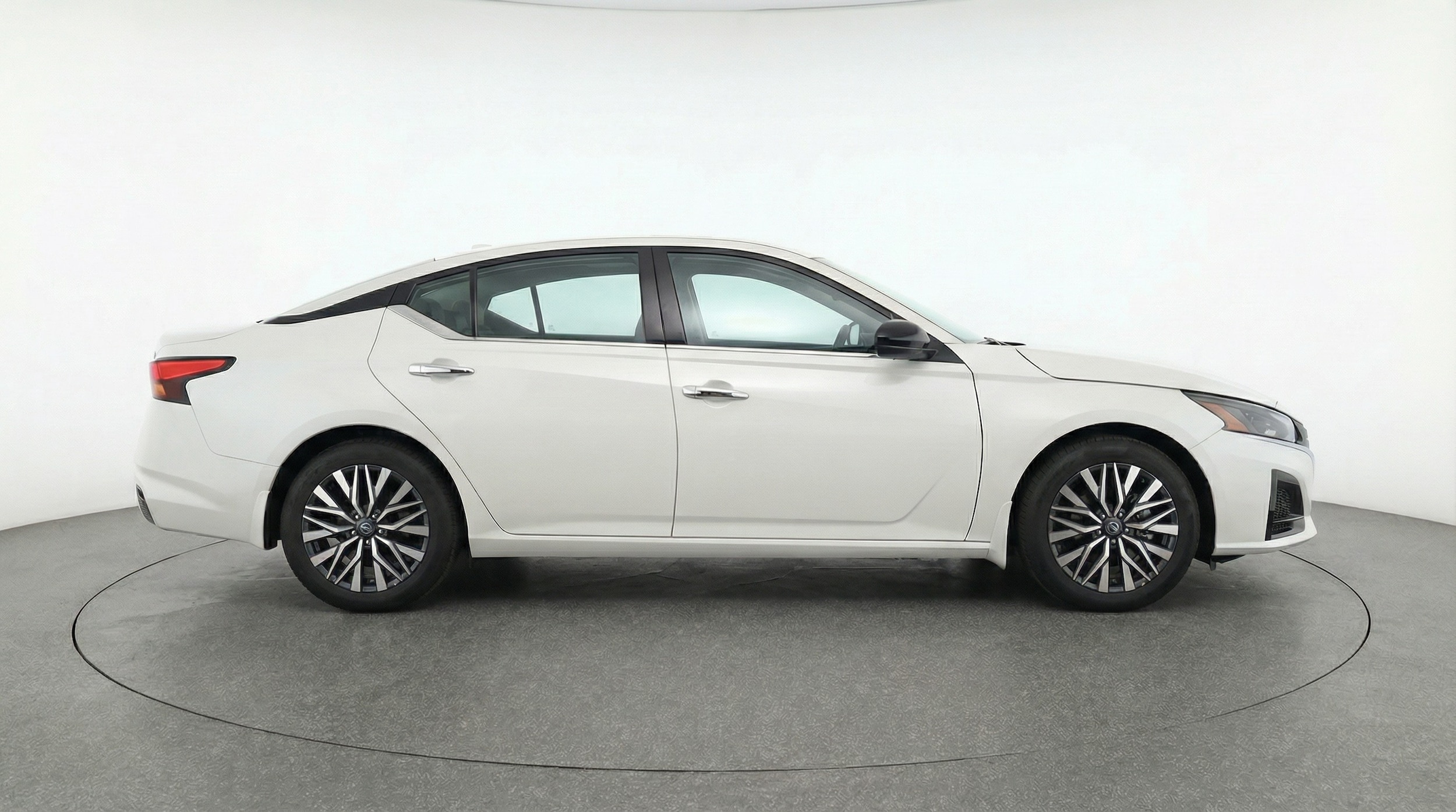 Thumbnail: 2025 Nissan Altima - 8