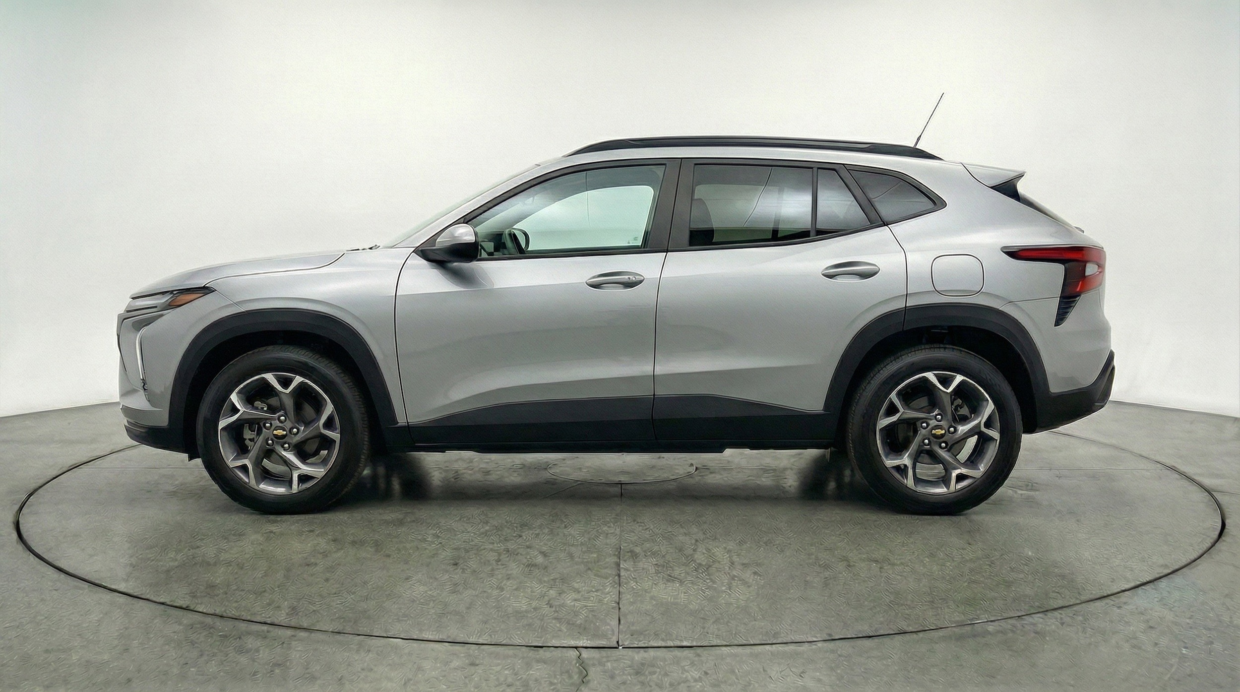 Thumbnail: 2025 Chevrolet Trax - 5