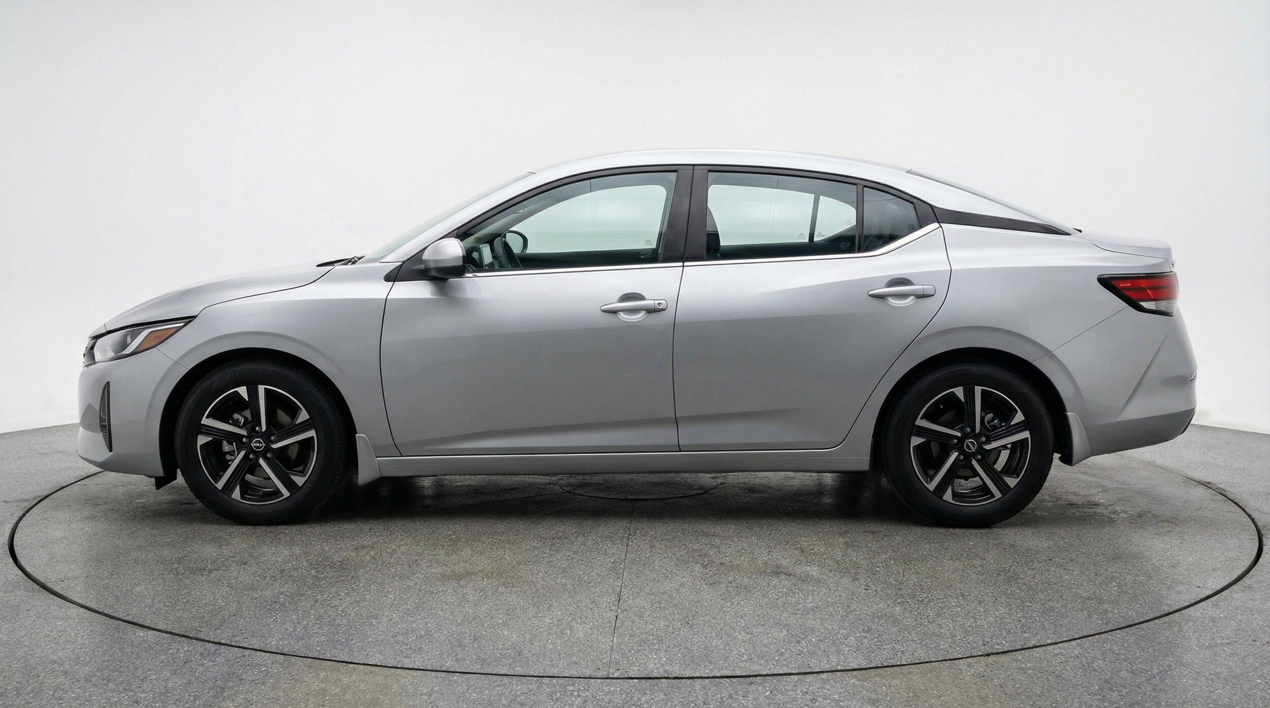 Thumbnail: 2025 Nissan Sentra - 5