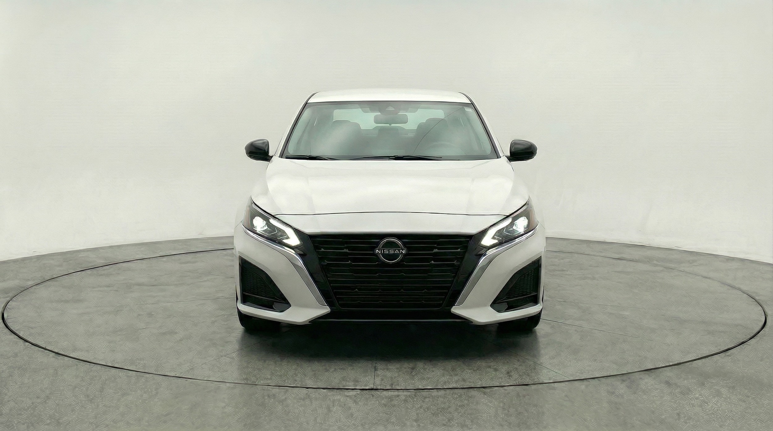 Thumbnail: 2025 Nissan Altima - 2