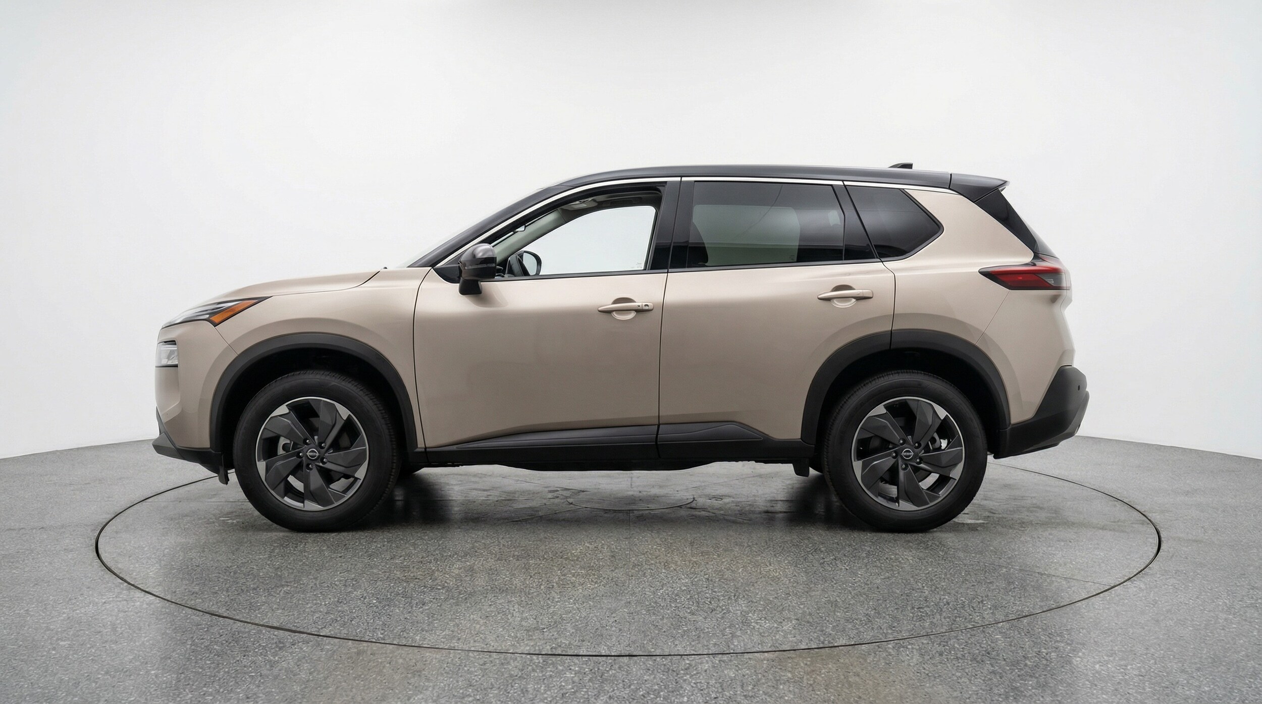 Thumbnail: 2025 Nissan Rogue - 4