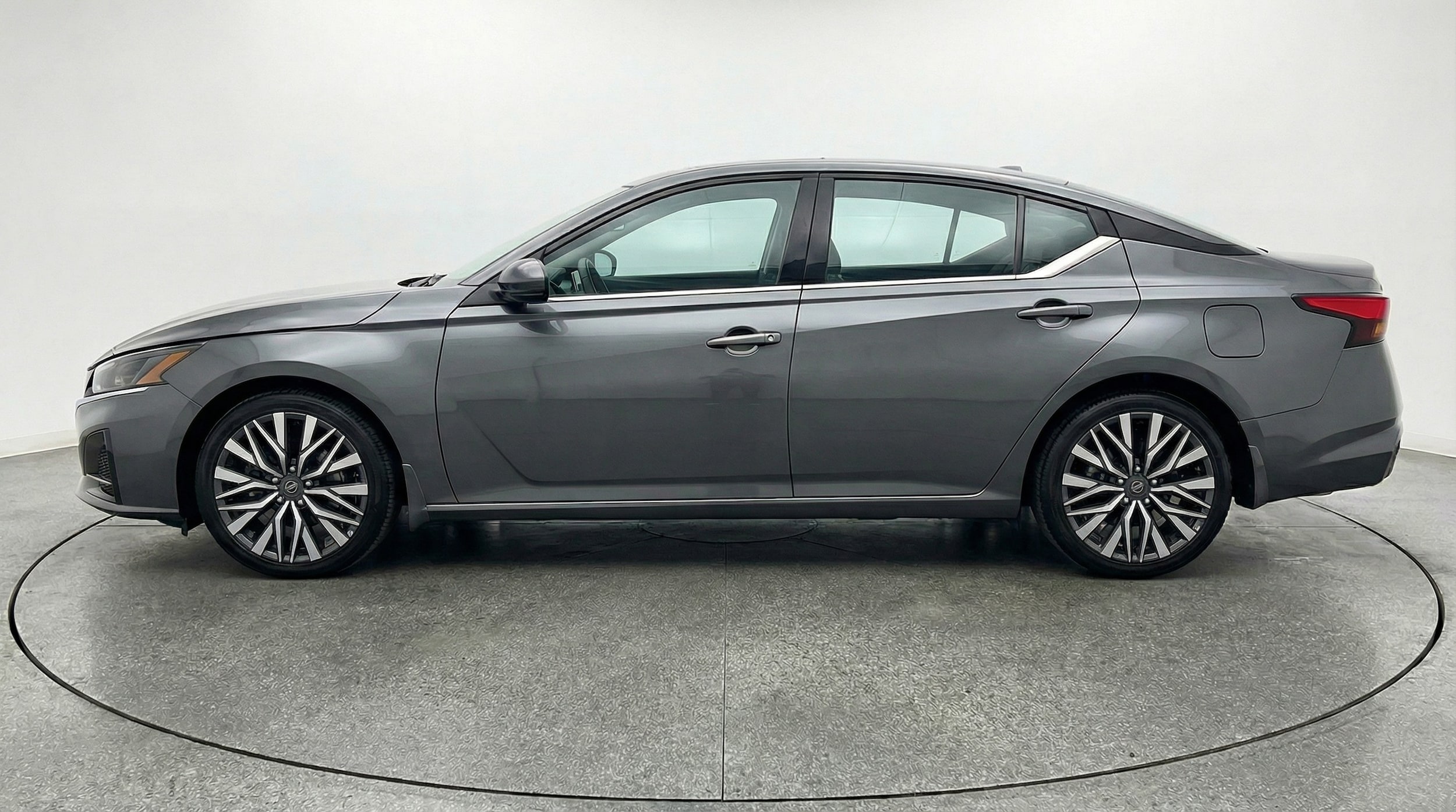 Thumbnail: 2025 Nissan Altima - 4