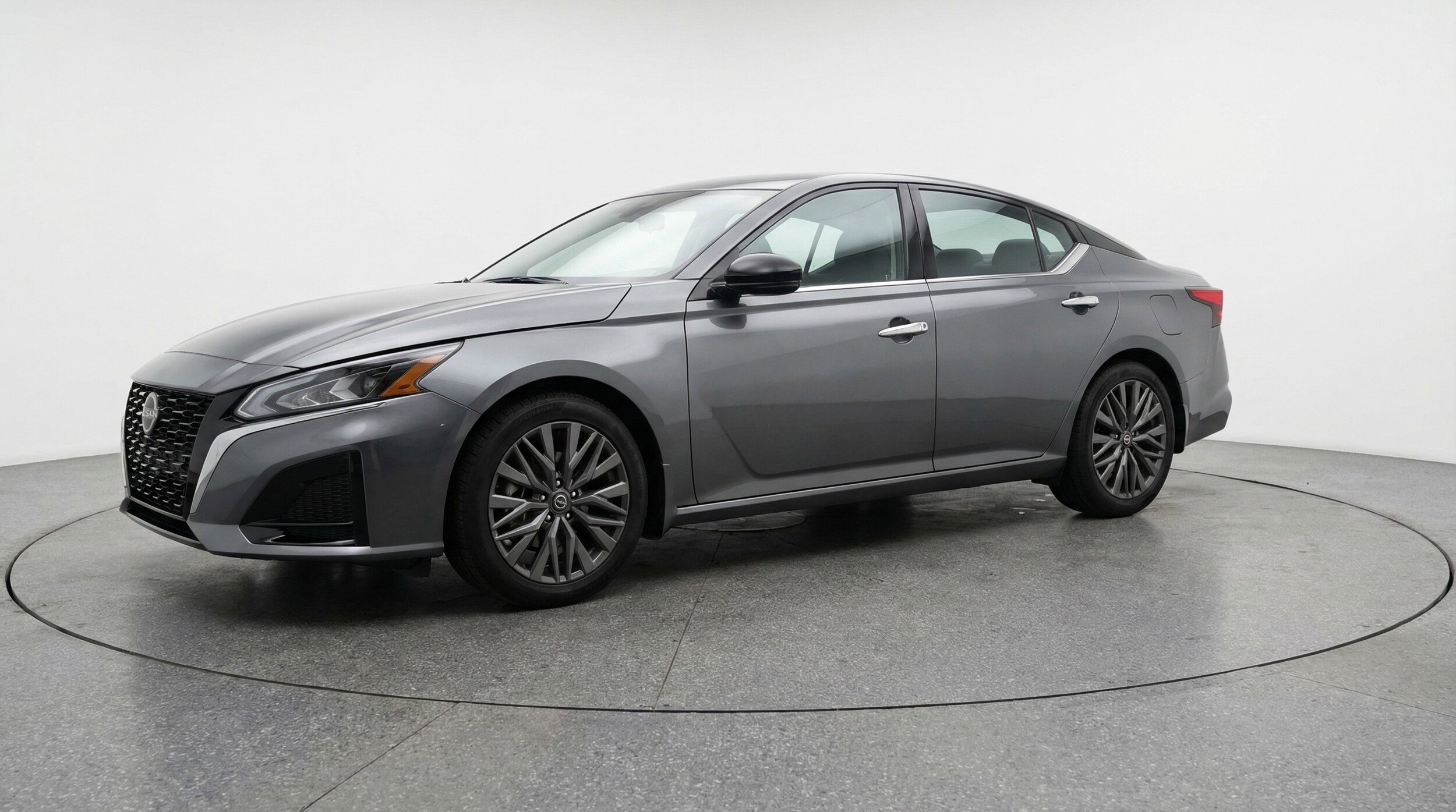 Thumbnail: 2025 Nissan Altima - 3