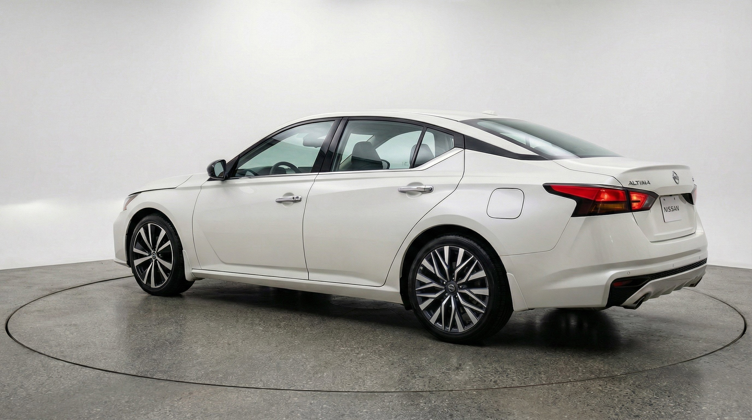 Thumbnail: 2025 Nissan Altima - 6