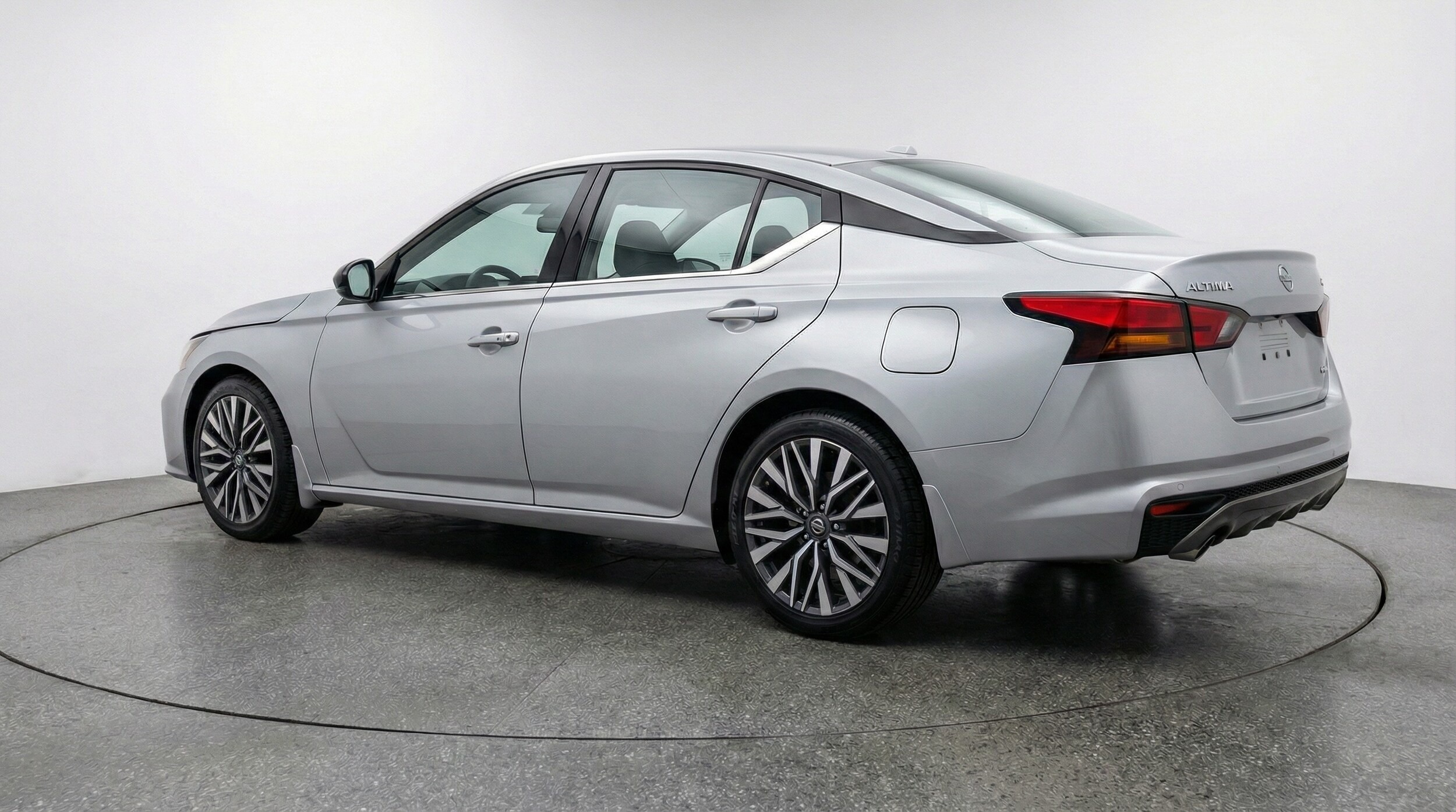 Thumbnail: 2025 Nissan Altima - 5