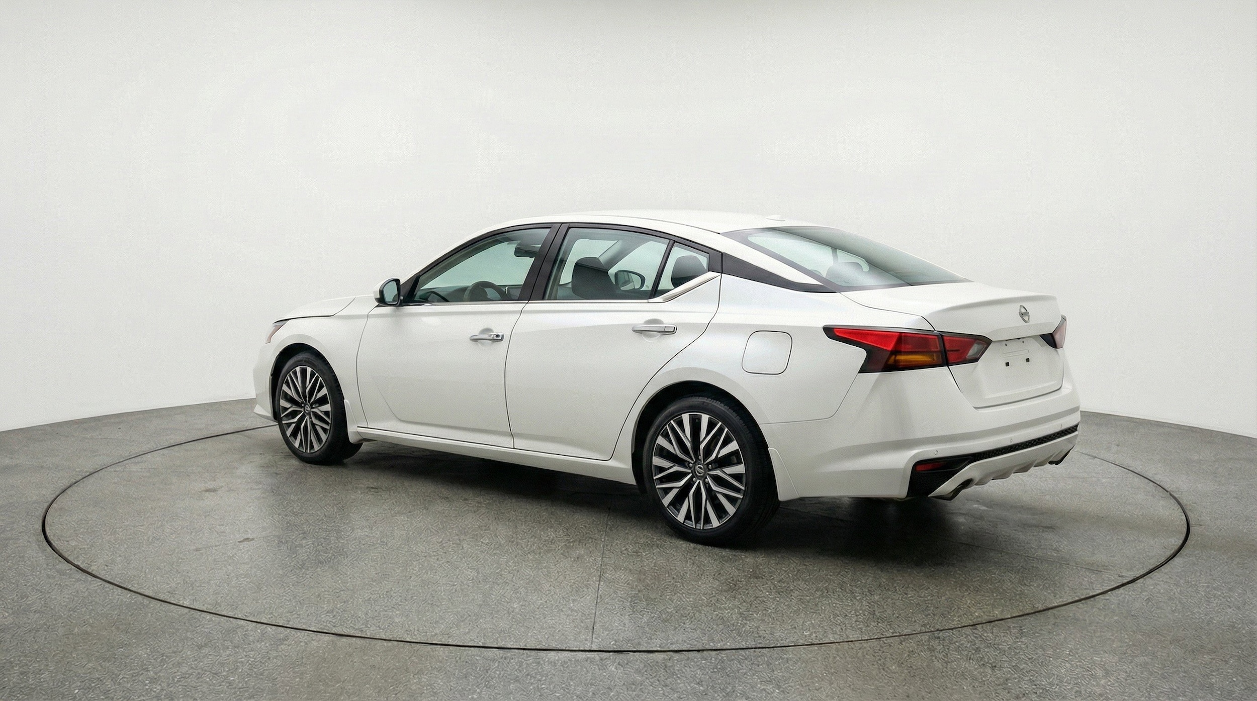 Thumbnail: 2025 Nissan Altima - 6