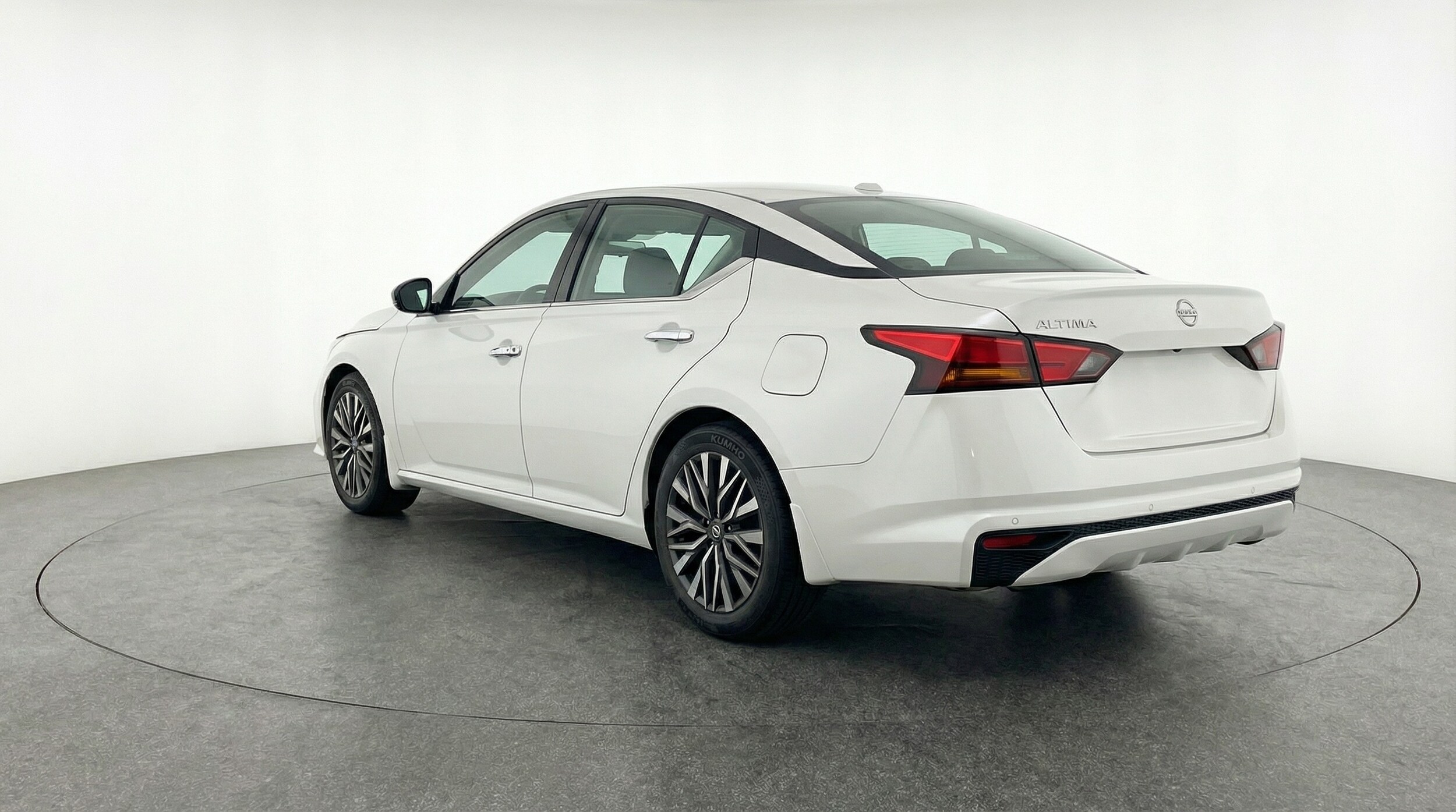 Thumbnail: 2025 Nissan Altima - 5