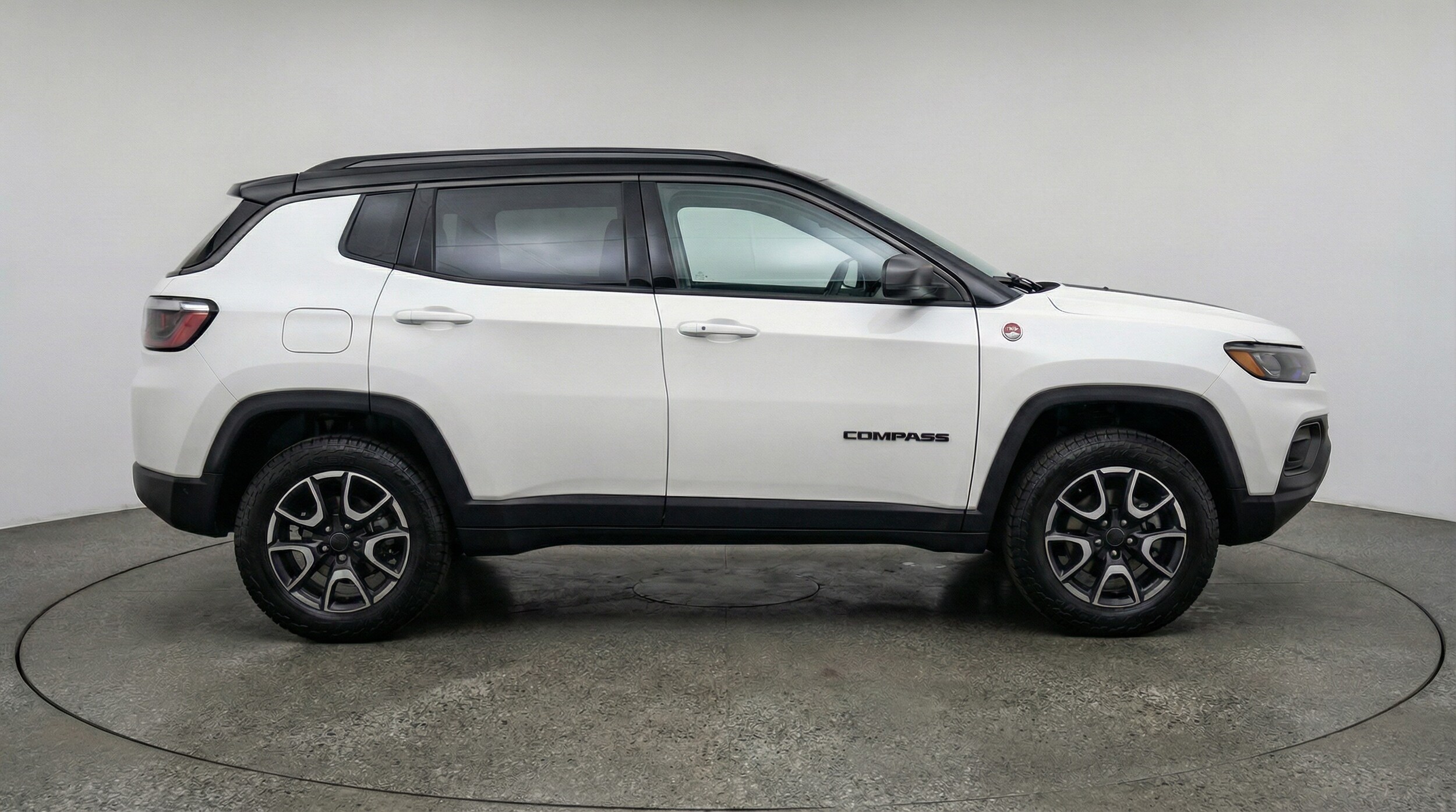 Thumbnail: 2025 Jeep Compass - 8