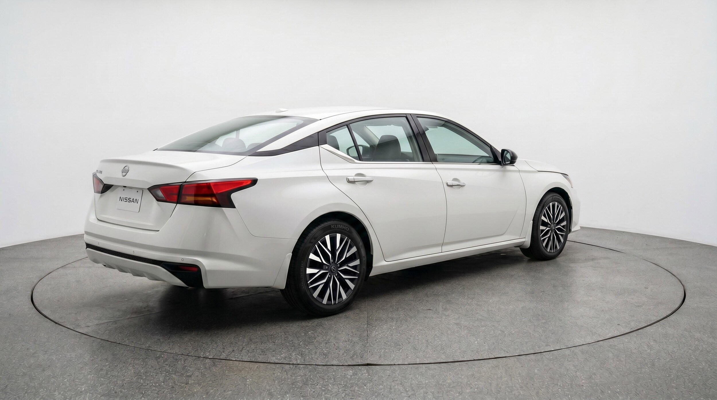 Thumbnail: 2025 Nissan Altima - 9