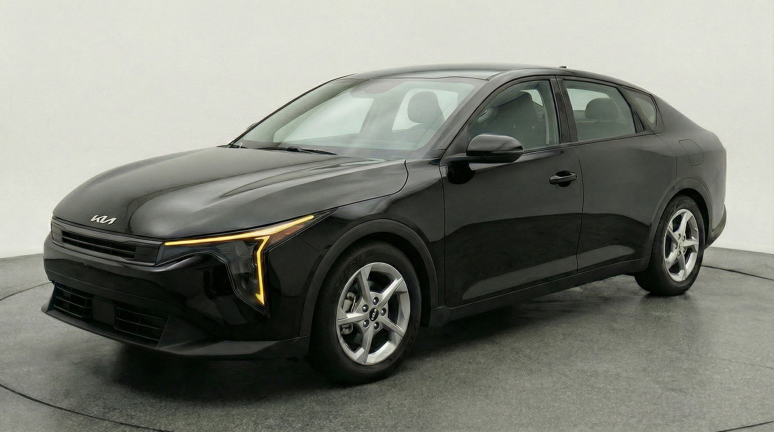 Thumbnail: 2025 Kia K4 - 3