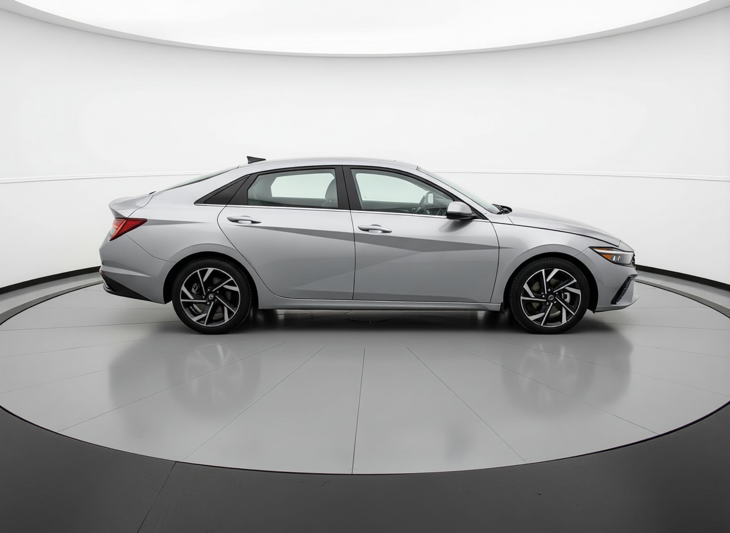 Thumbnail: 2025 Hyundai Elantra - 8