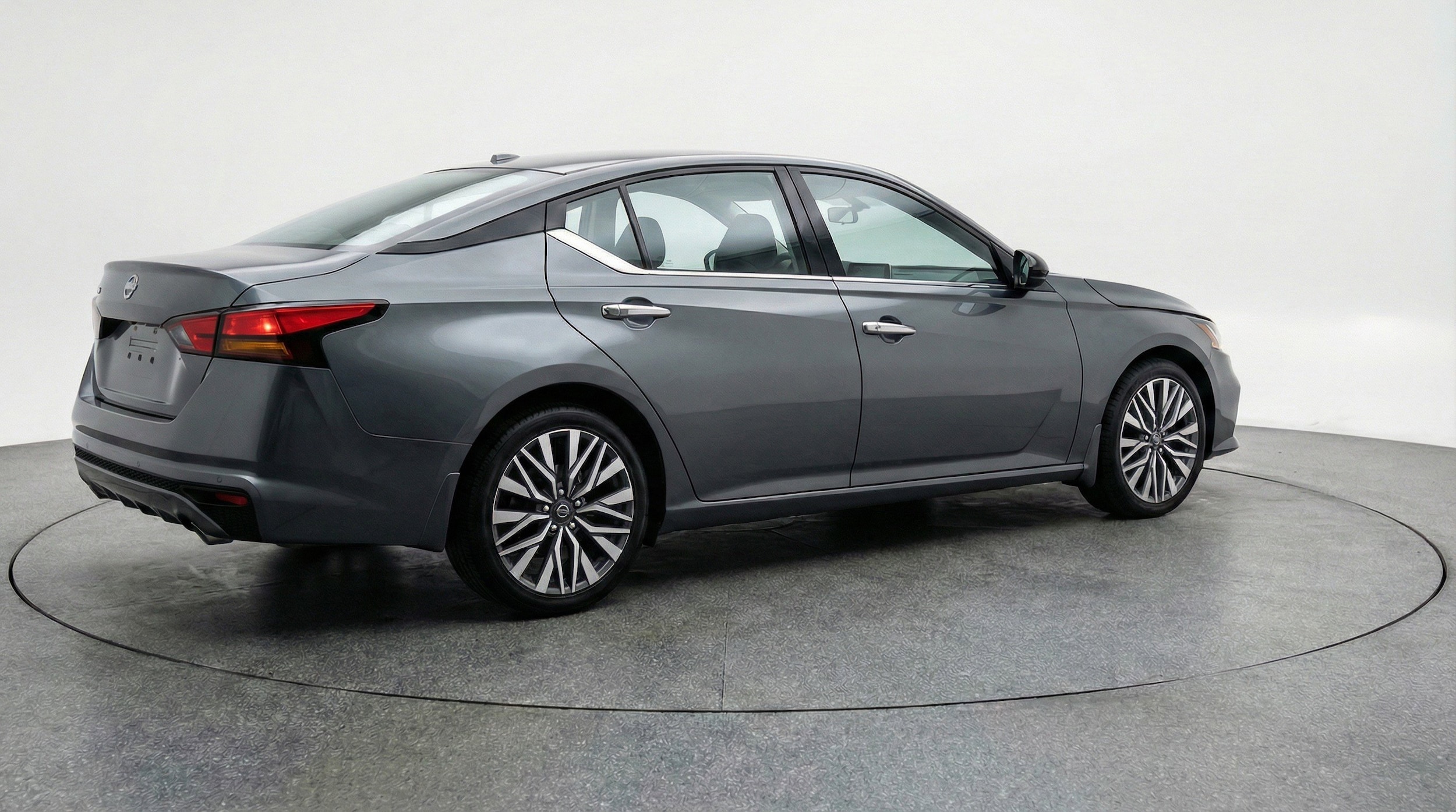 Thumbnail: 2025 Nissan Altima - 9