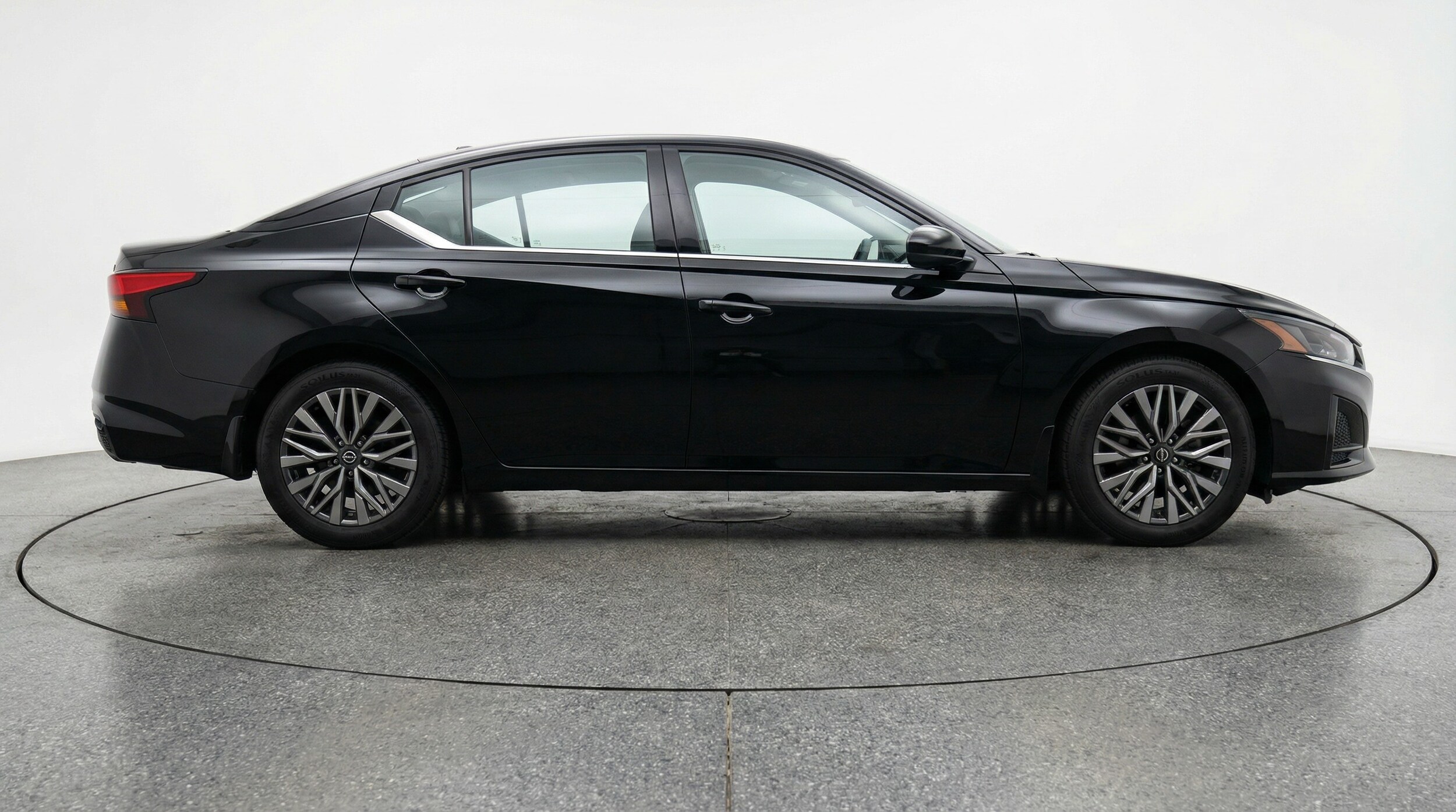 Thumbnail: 2025 Nissan Altima - 8