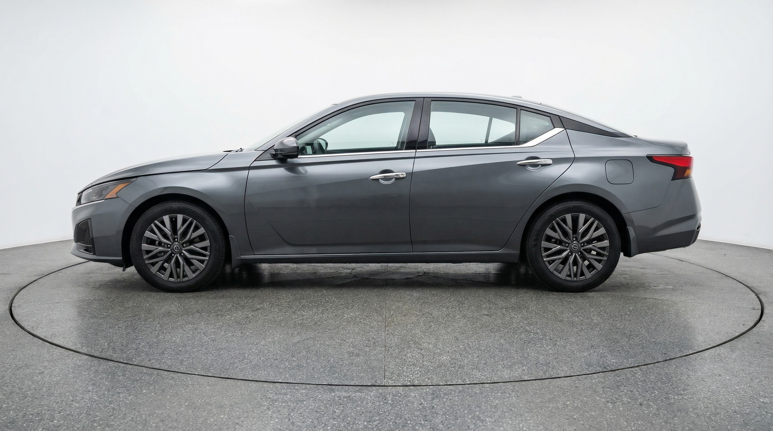 Thumbnail: 2025 Nissan Altima - 4