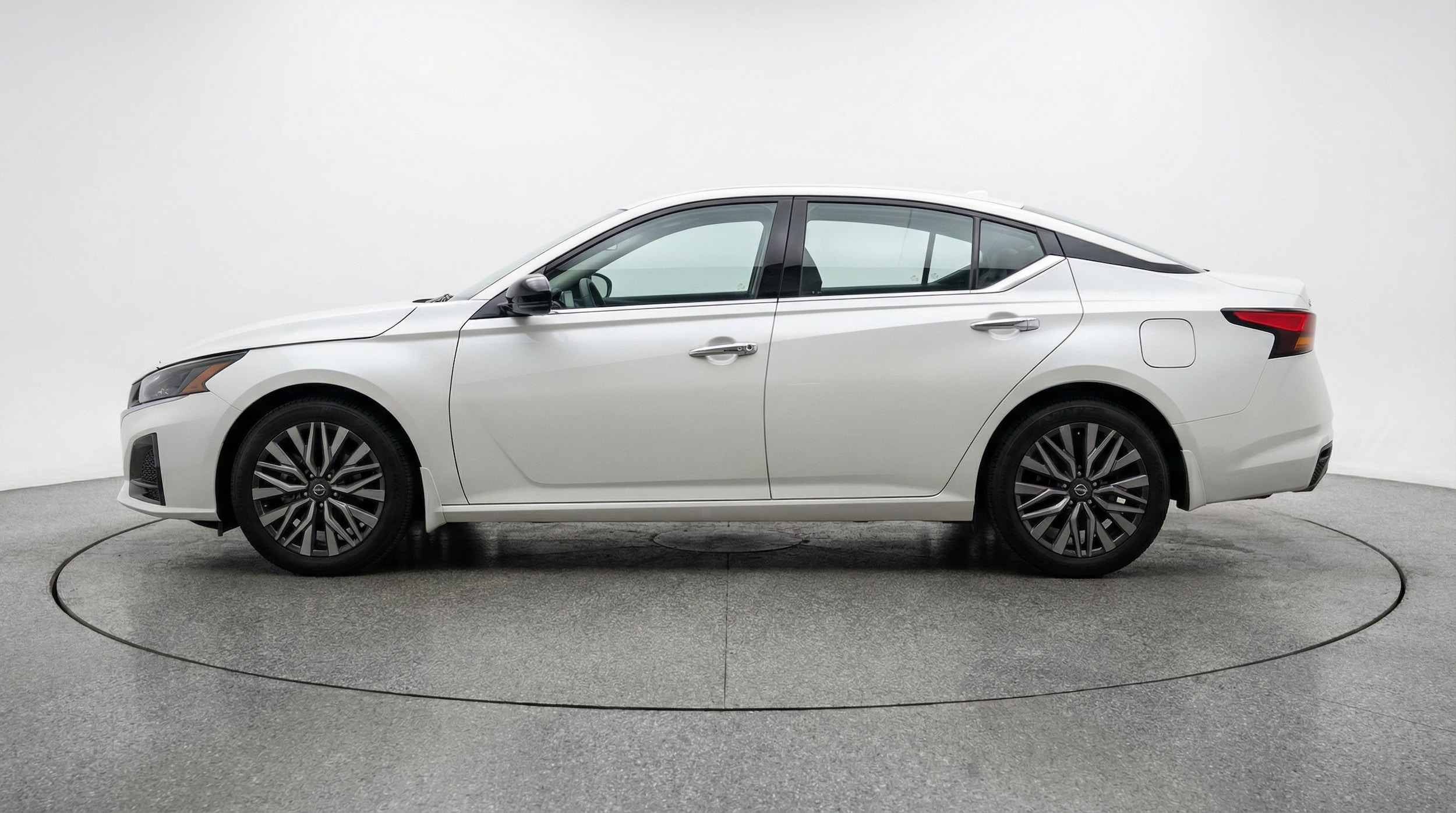 Thumbnail: 2025 Nissan Altima - 4