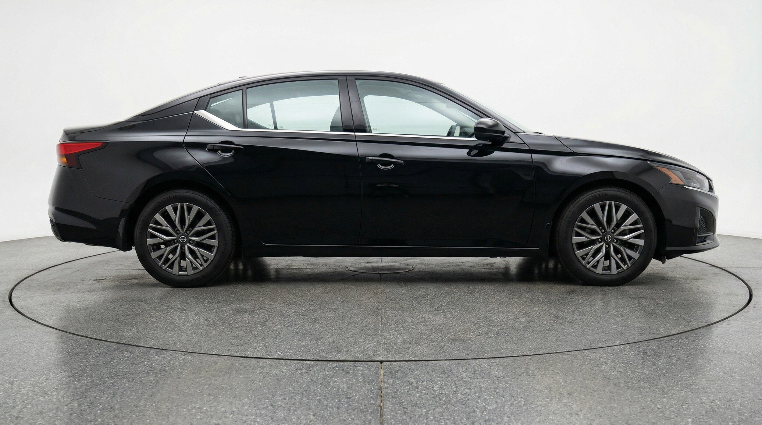 Thumbnail: 2025 Nissan Altima - 11