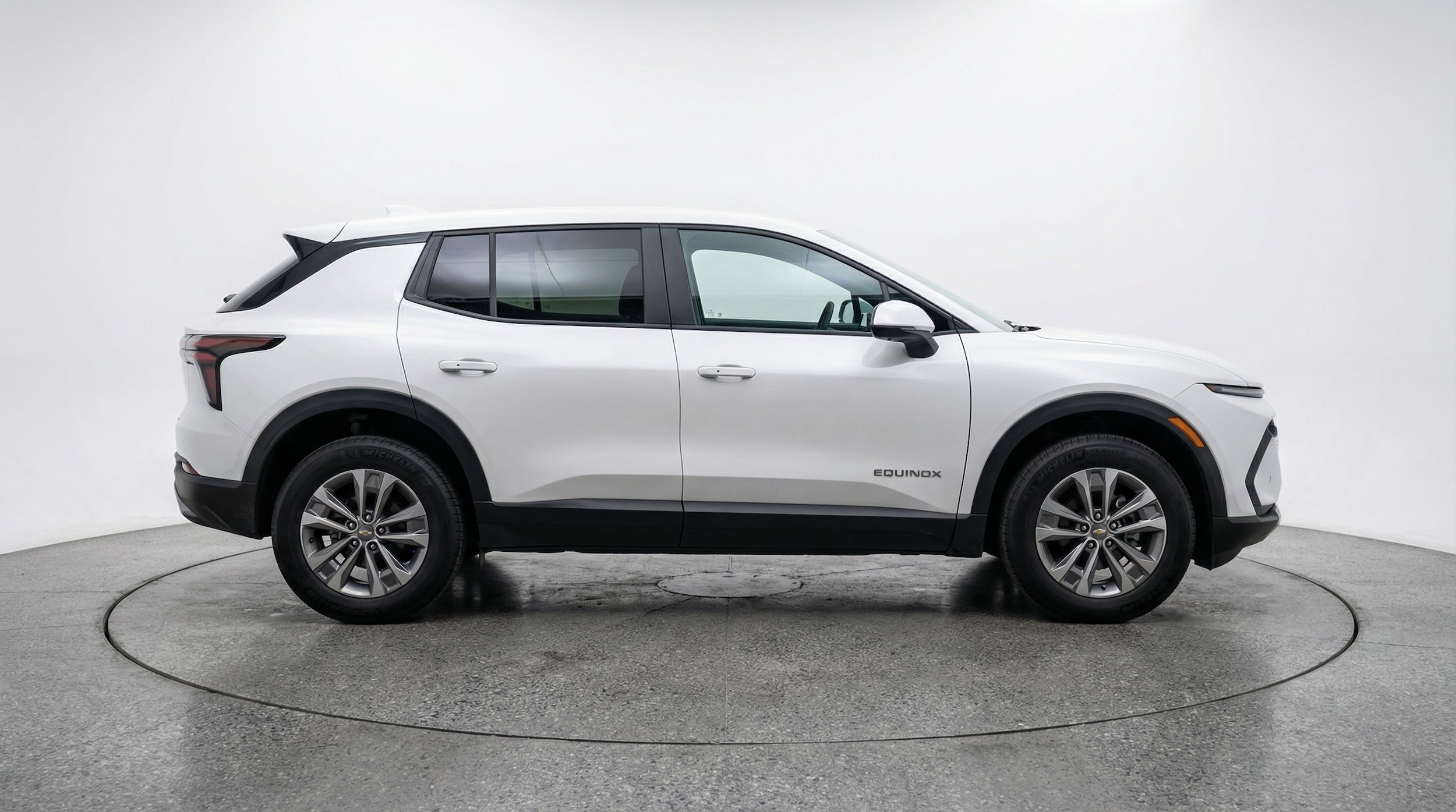 Thumbnail: 2025 Chevrolet Equinox - 8