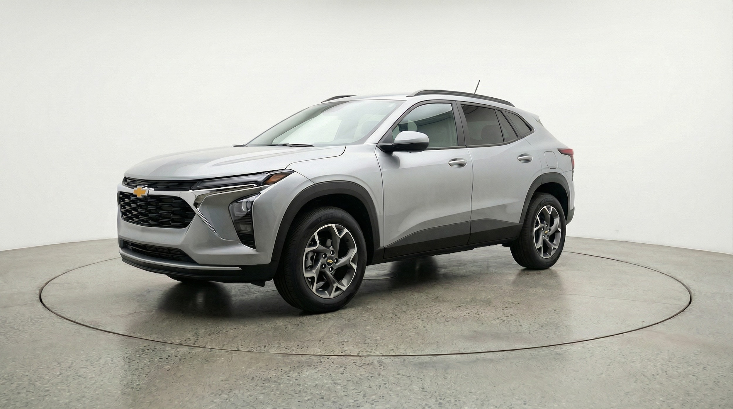 Thumbnail: 2025 Chevrolet Trax - 3