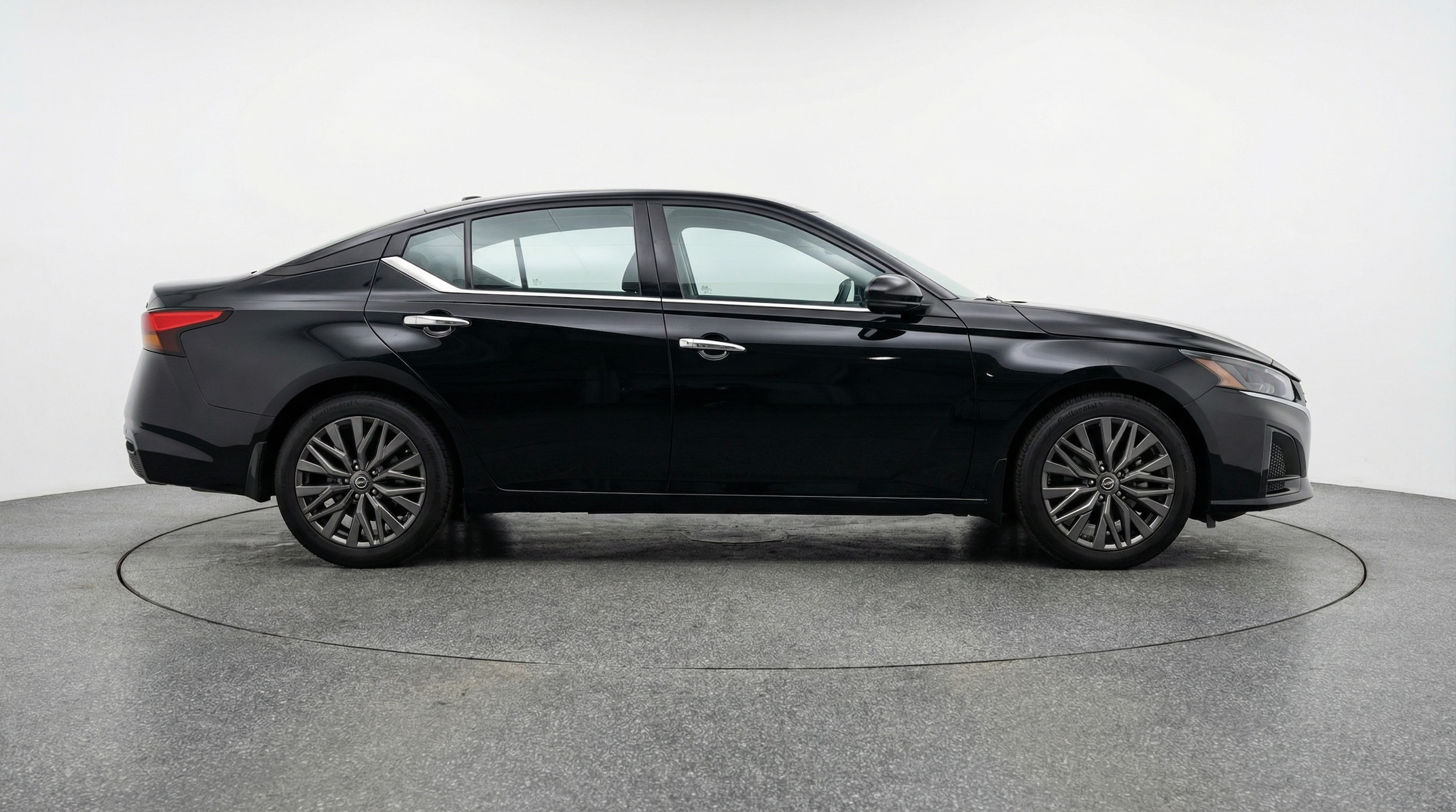 Thumbnail: 2025 Nissan Altima - 8