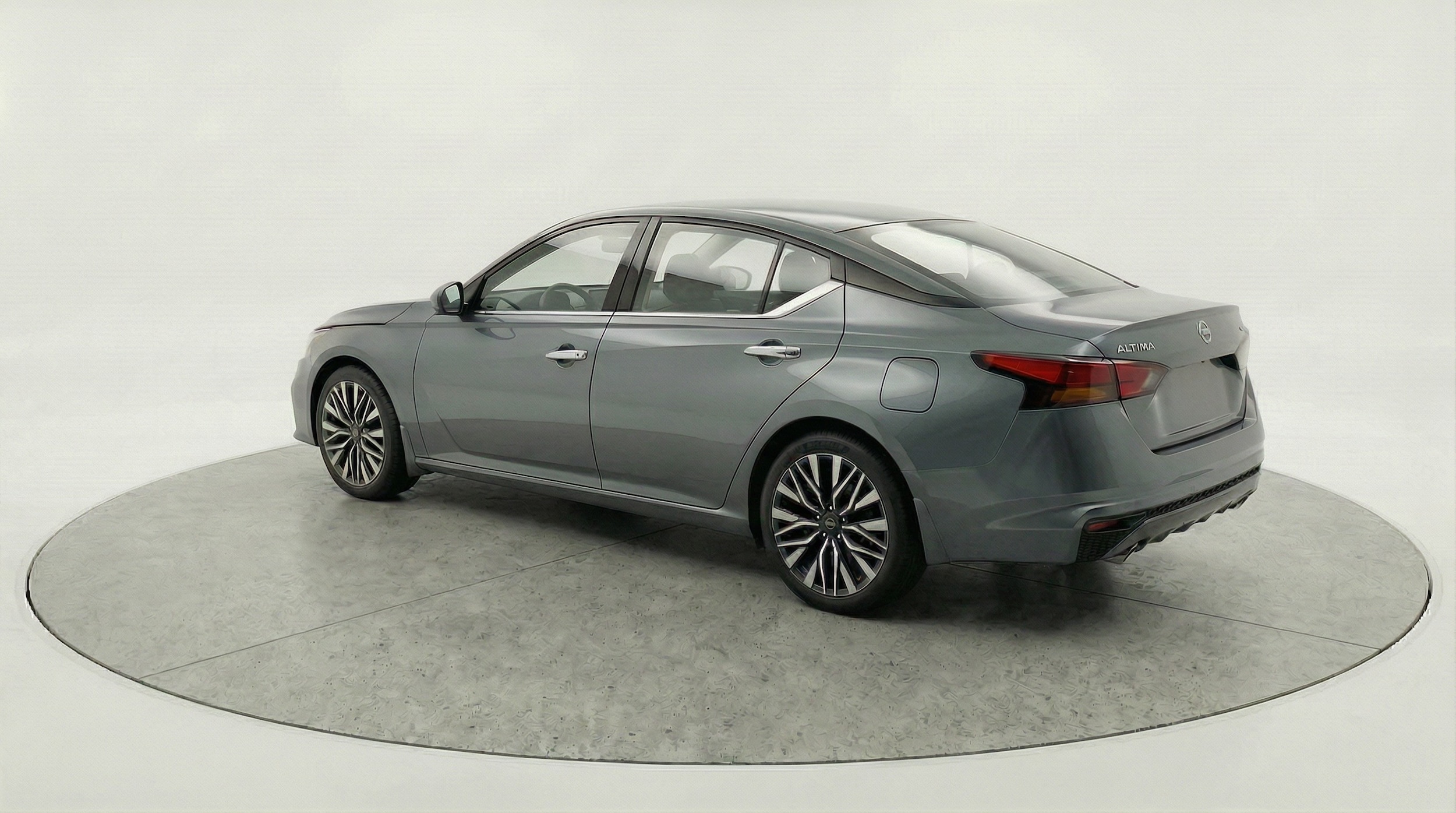 Thumbnail: 2025 Nissan Altima - 5